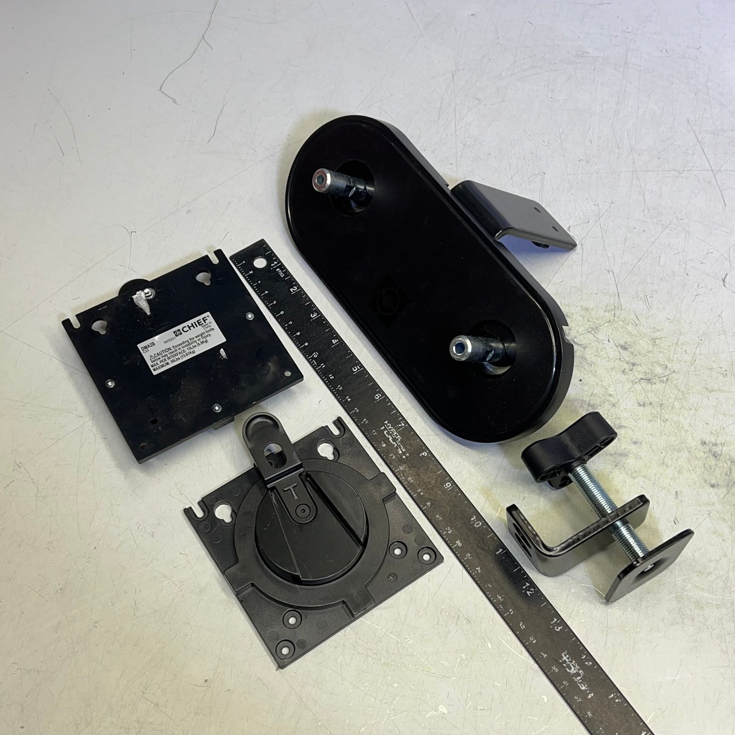 ZA@ CHEIF Monitor Arm Mount Fits 10-32" Screens 15lb Per Screen DMA2B (No Hardware) Arms Don't Close