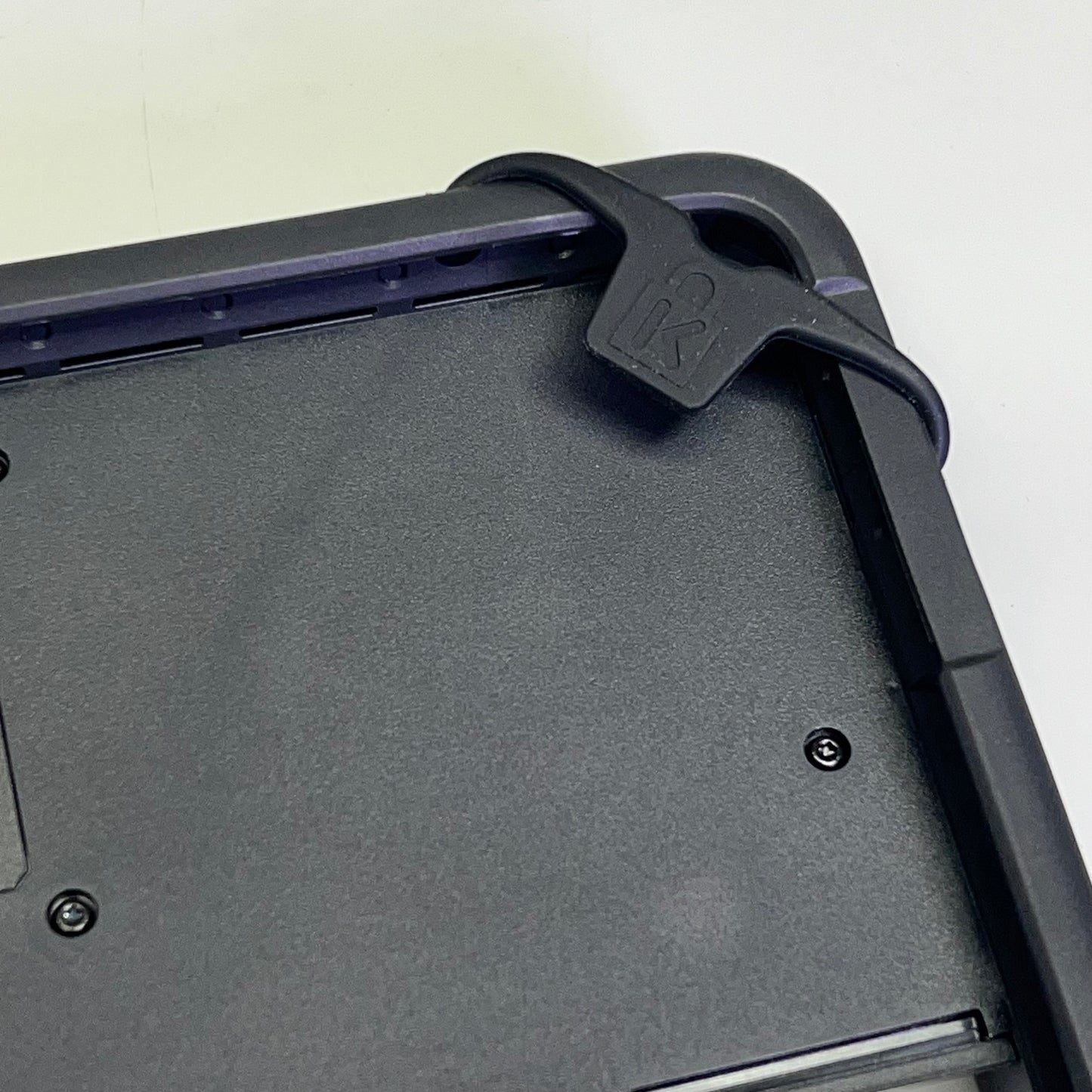 KENSINGTON  Blackbelt Rugged Case W/ CAC Reader For Surface Pro 9 K62539WW