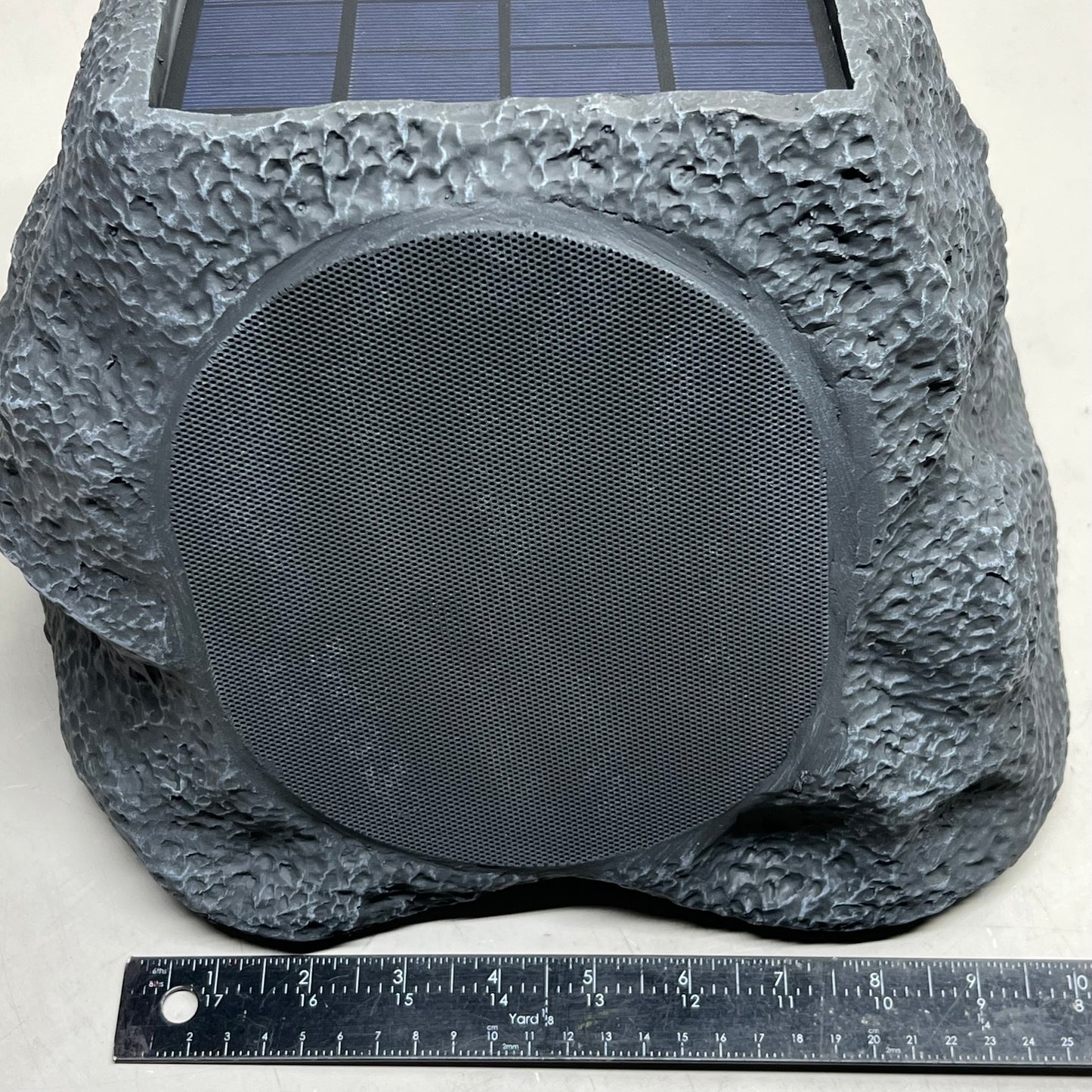 ZA@ VICTROLA Rock Speaker Connect VOS-600-GNT Sz 10”H x 9.5”W (New Other, Distressed Box)