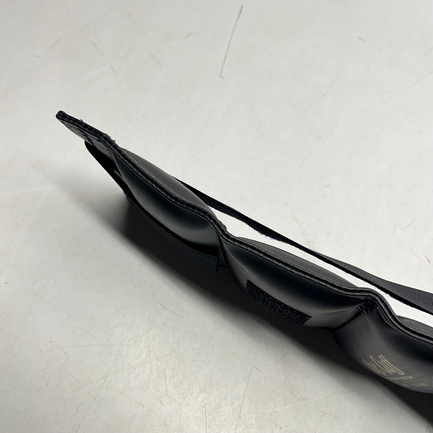 THE CUFF Original Ankle & Wrist Weights Physical Therapy 5lb Black 10-2509