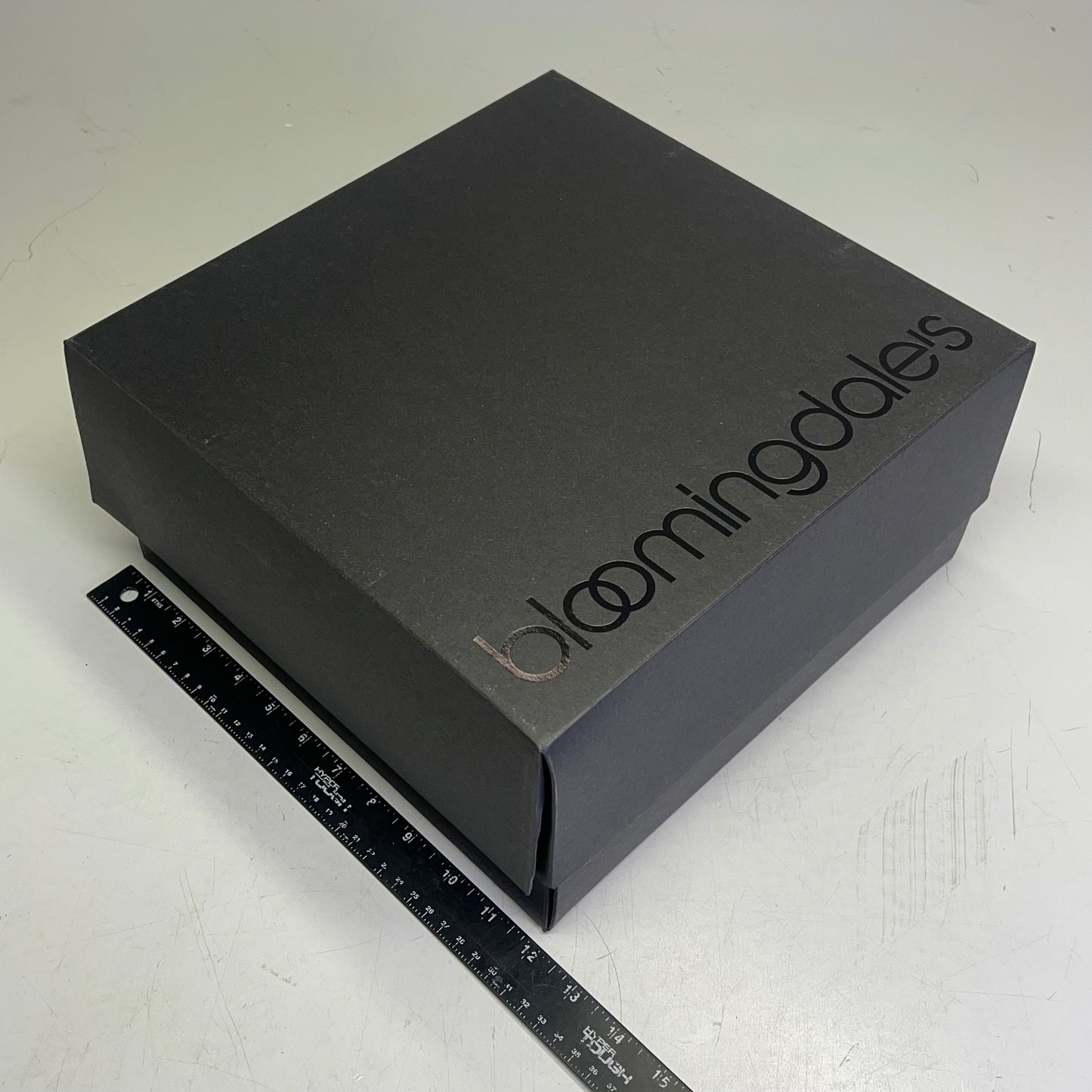 BLOOMINGDALE'S Chic Folding Gift Box 12"x12"x 6" Shiny / Matte Black