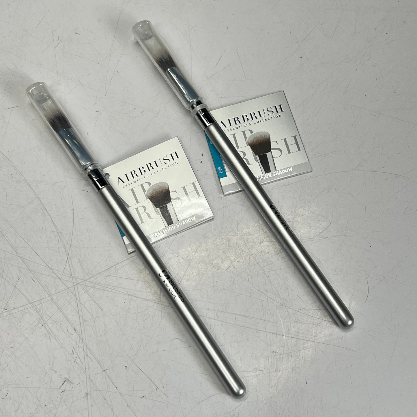 IT COSMETICS (2 PACK) Airbrush Precision Shadow Brush #112 Brown/Silver
