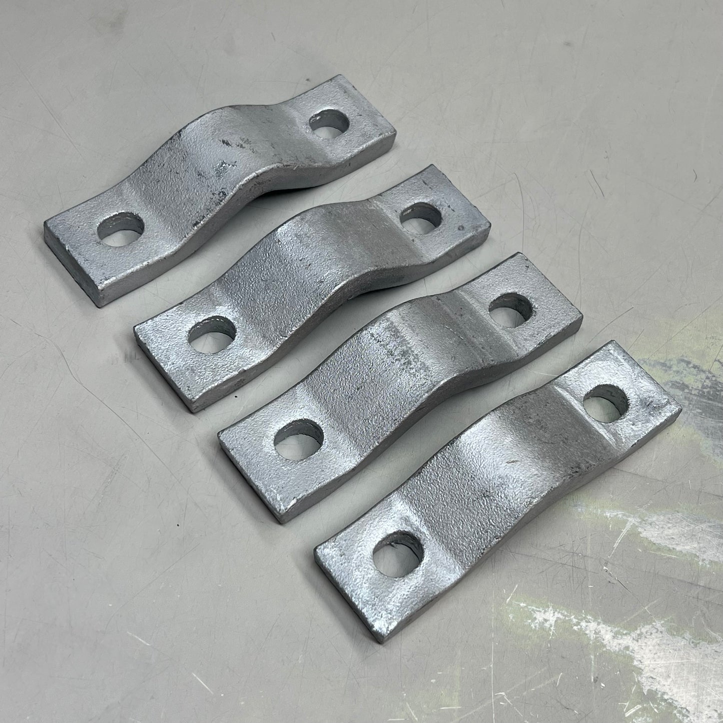 PERFECT VISION Antenna Mounting Brackets P2P Clamp  1.9" X 24" Pipe PV-GPS24