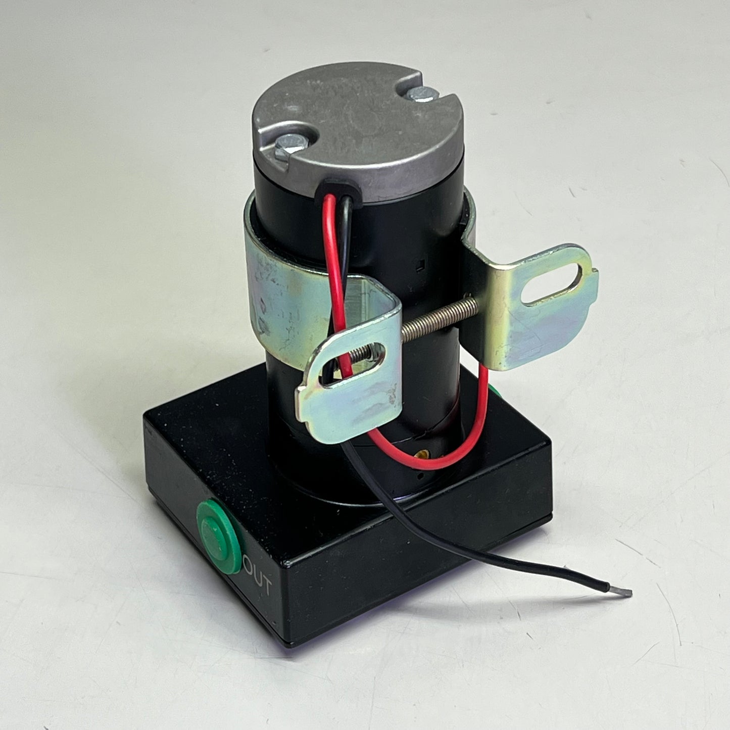 SUMMIT Racing Electric Fuel Pumps Electric Eternal 16 PSI 12V SUM-G3136-17