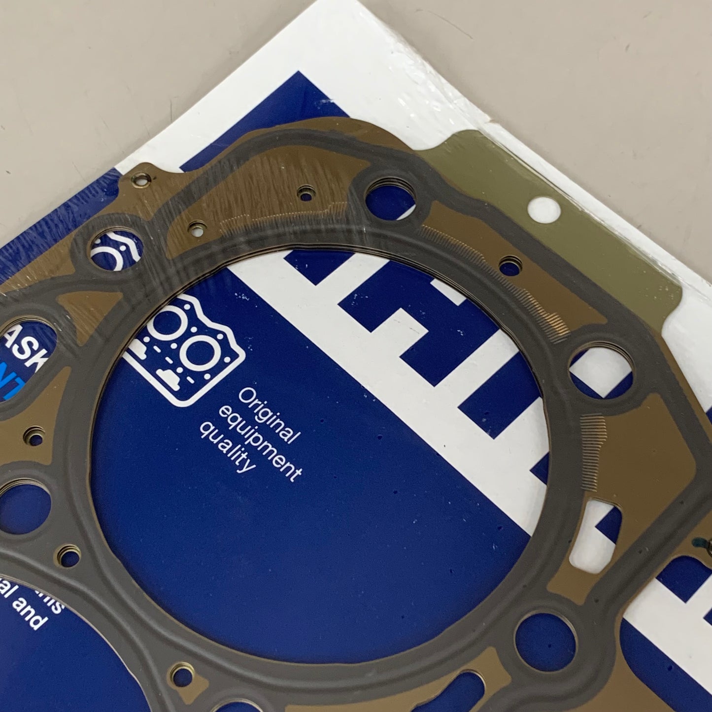 MAHLE Grade C Cylinder Head Gasket For Chevy 55524