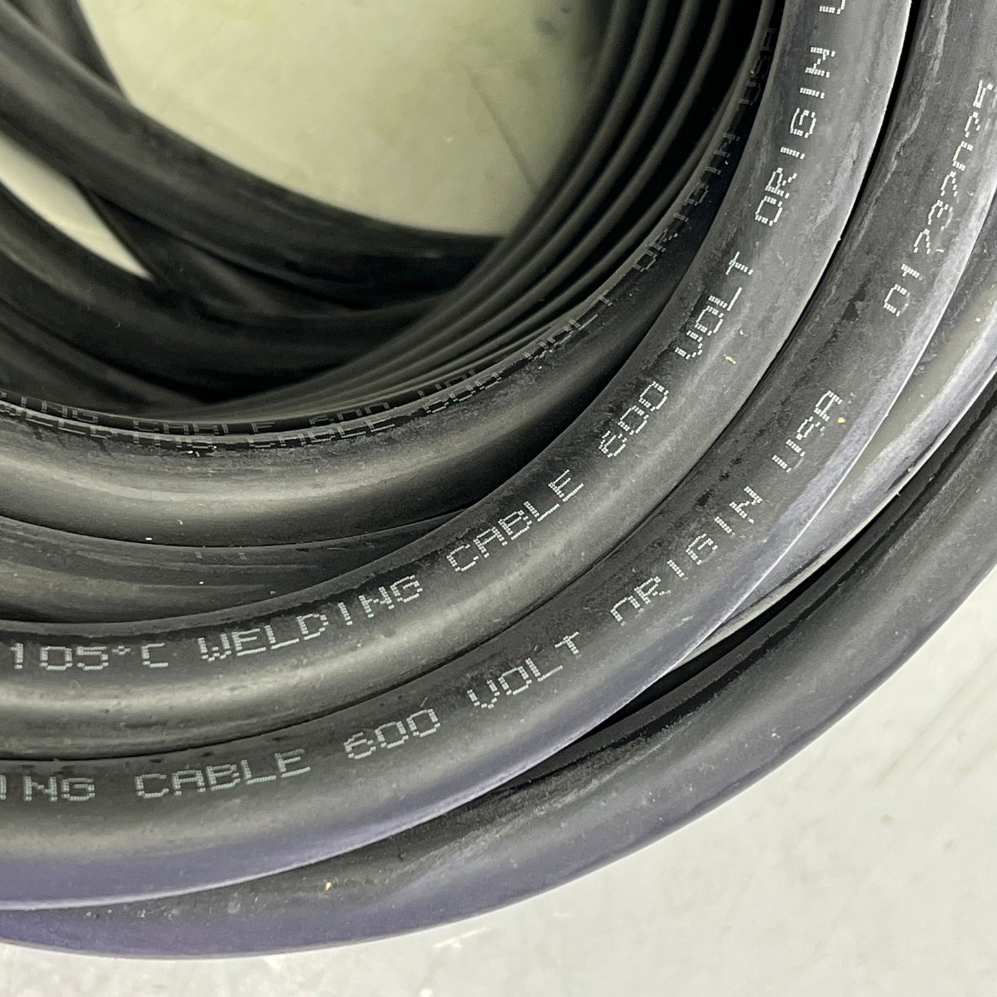 CAROL Durable 2/0 Welding Cable 1 Conductor 1 x 100' 600V Black 00.00JO.17546