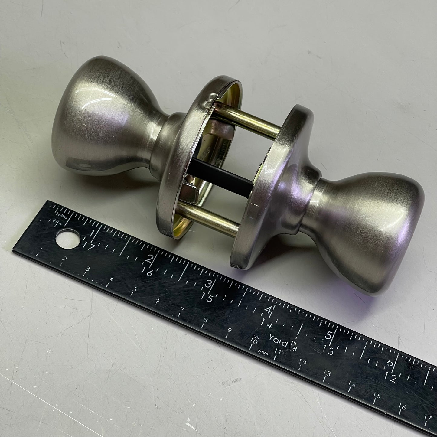 KWIKSET Hall & Closet Tylo Passage Door Knob Satin Nickel 92001-508