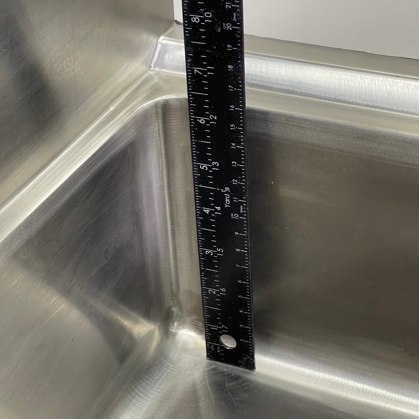 BK RESOURCES Blender Station 18"W x 21-1/4"D Steel UB4-21-1410BSS