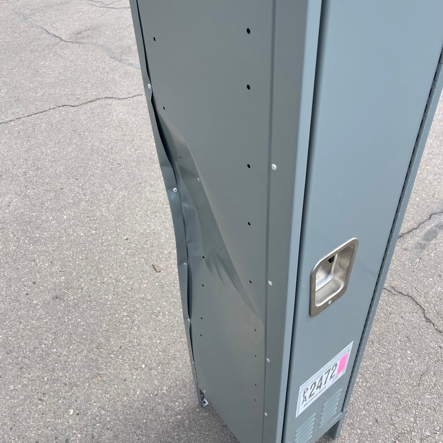 ZA@ HALLOWELL One Wide, Single Tier Locker Grey (AS-IS)(D)