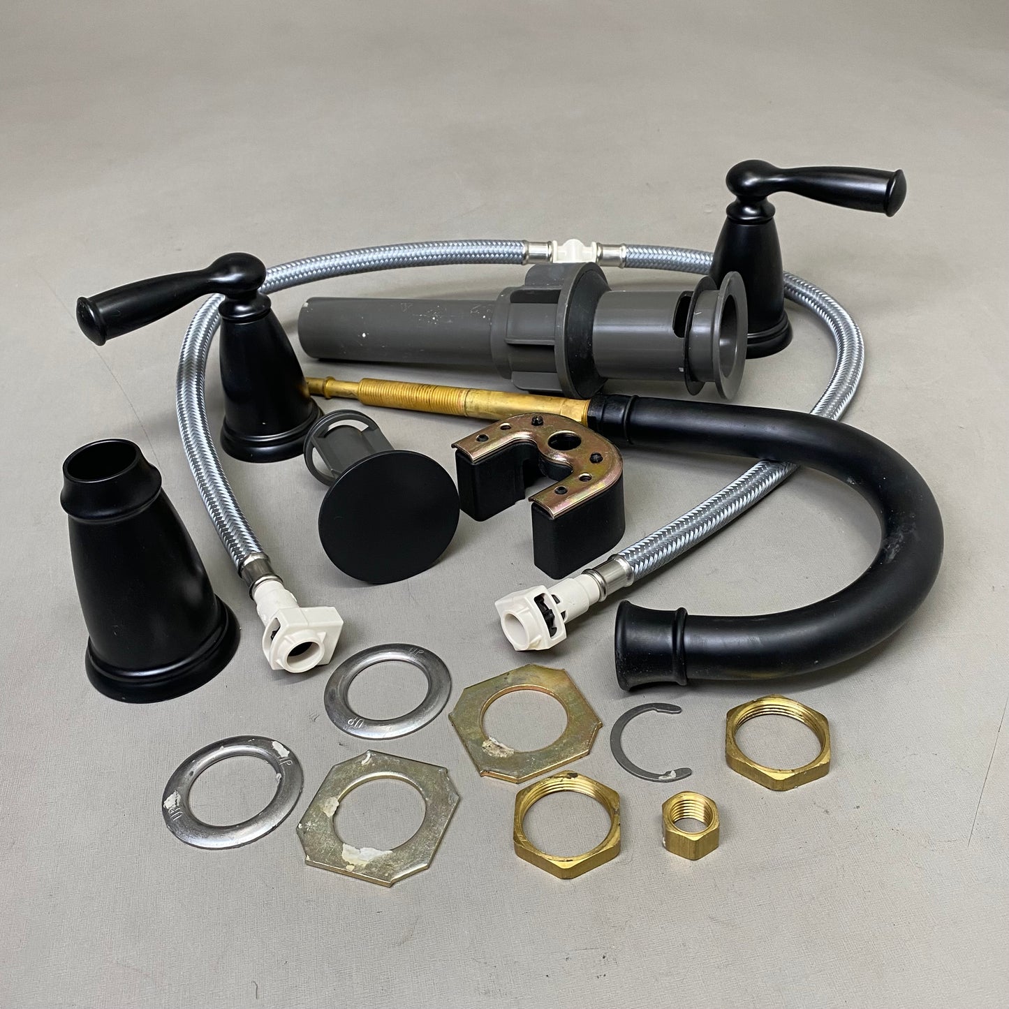 MOEN (3 Piece) Banbury Widespread Double-Handle Bathroom Faucet 8" Black 84947BL