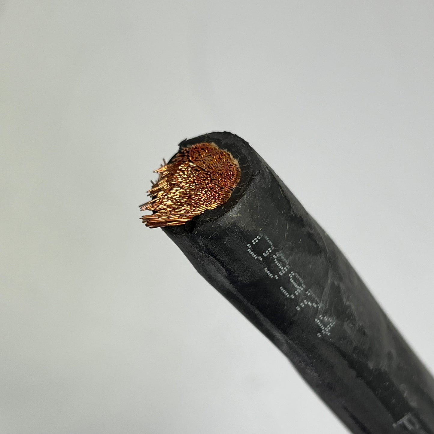 CAROL Durable 2/0 Welding Cable 1 Conductor 1 x 100' 600V Black 00.00JO.17546
