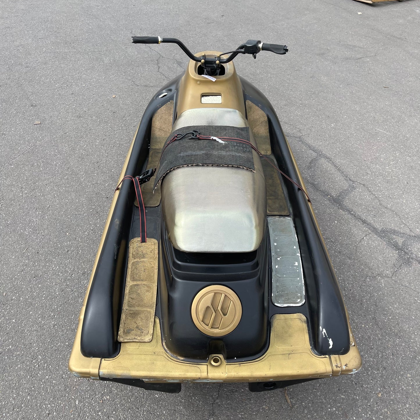 Z@ KAWASAKI Personal Watercraft (Waverunner/Jet Ski/Sea-Doo) Black & Gold w/ Custom "Jeff-Ski" Print (AS-IS)