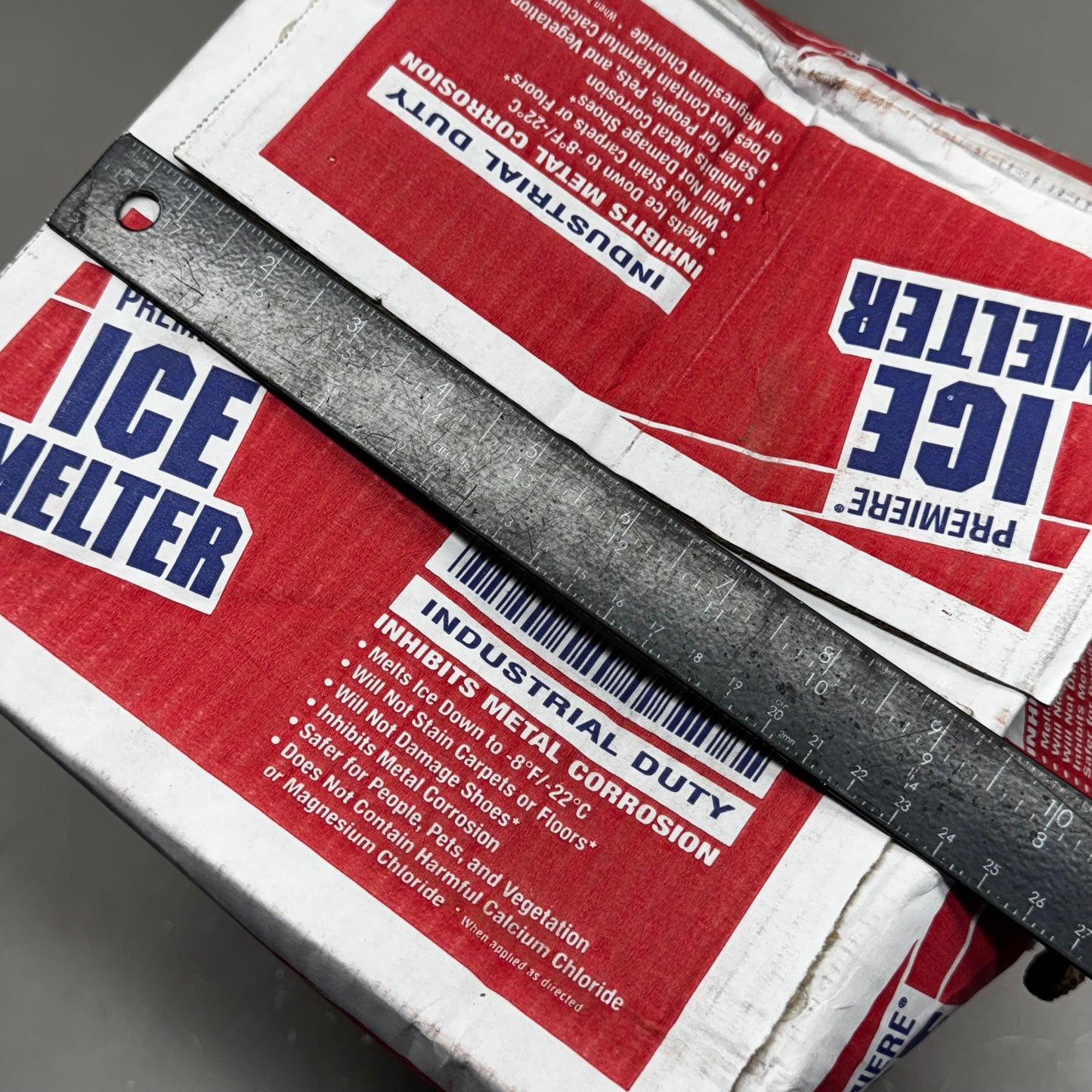 ZA@ ICE MELTER Carton Ice Melt, Granular -8 Degrees F, Blue 50 Lbs Blue 4W973 (New Other, Distressed Box) E