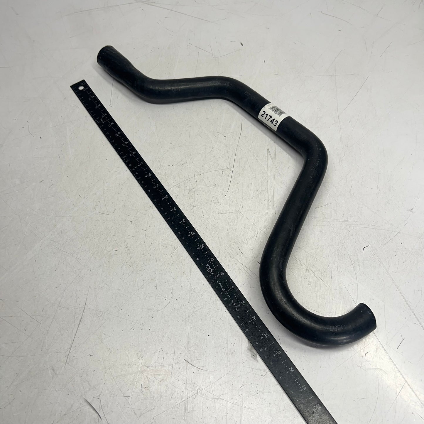 GATES Coolant Hose for Dodge Vehicles Epdm Rubber 33-11/16" Black 21743