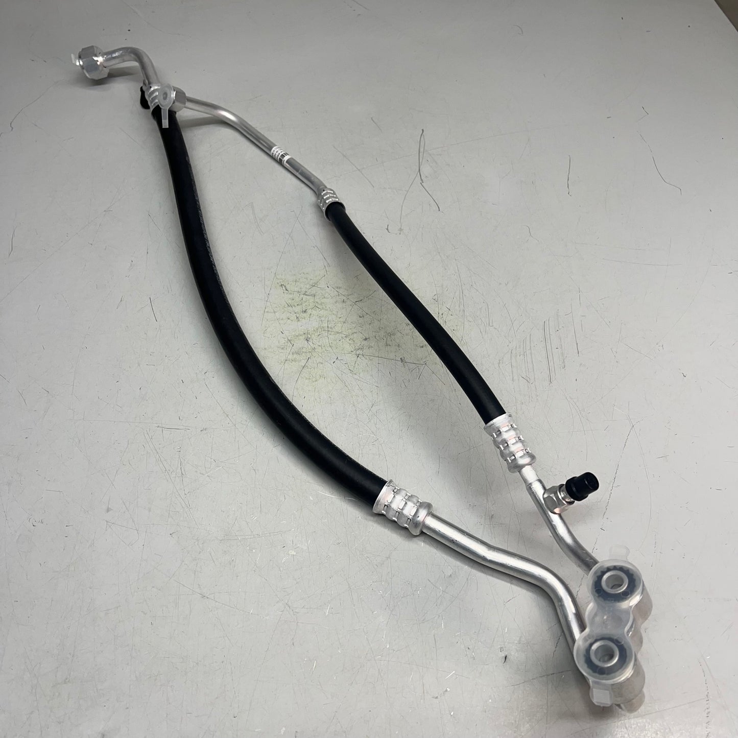 FOUR SEASONS A/C Refrigerant Hose For GMC & Chevrolet Vehicle Models 56404