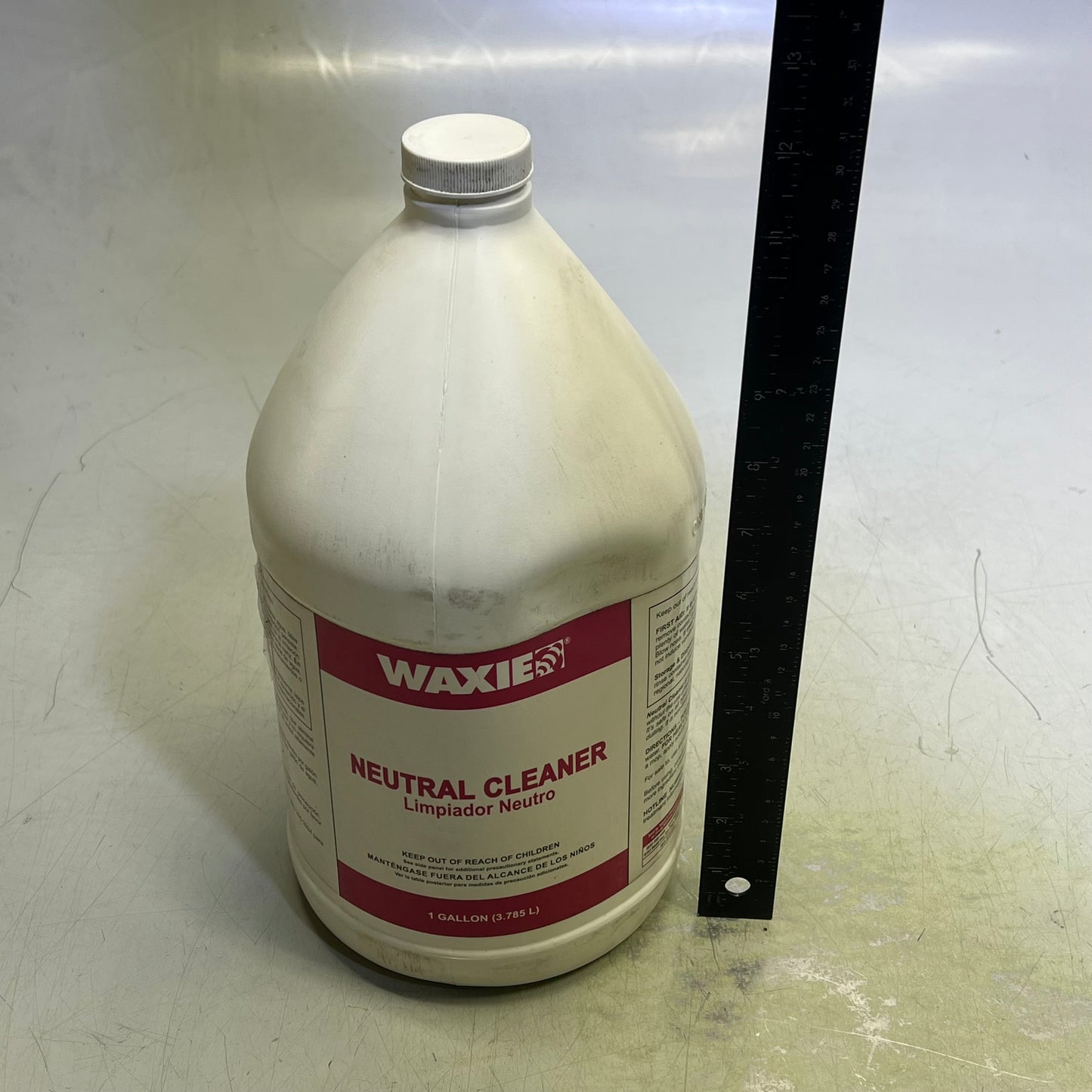 ZA@ WAXIE Natural Cleaner For Hard Surfaces 1 Gallon White