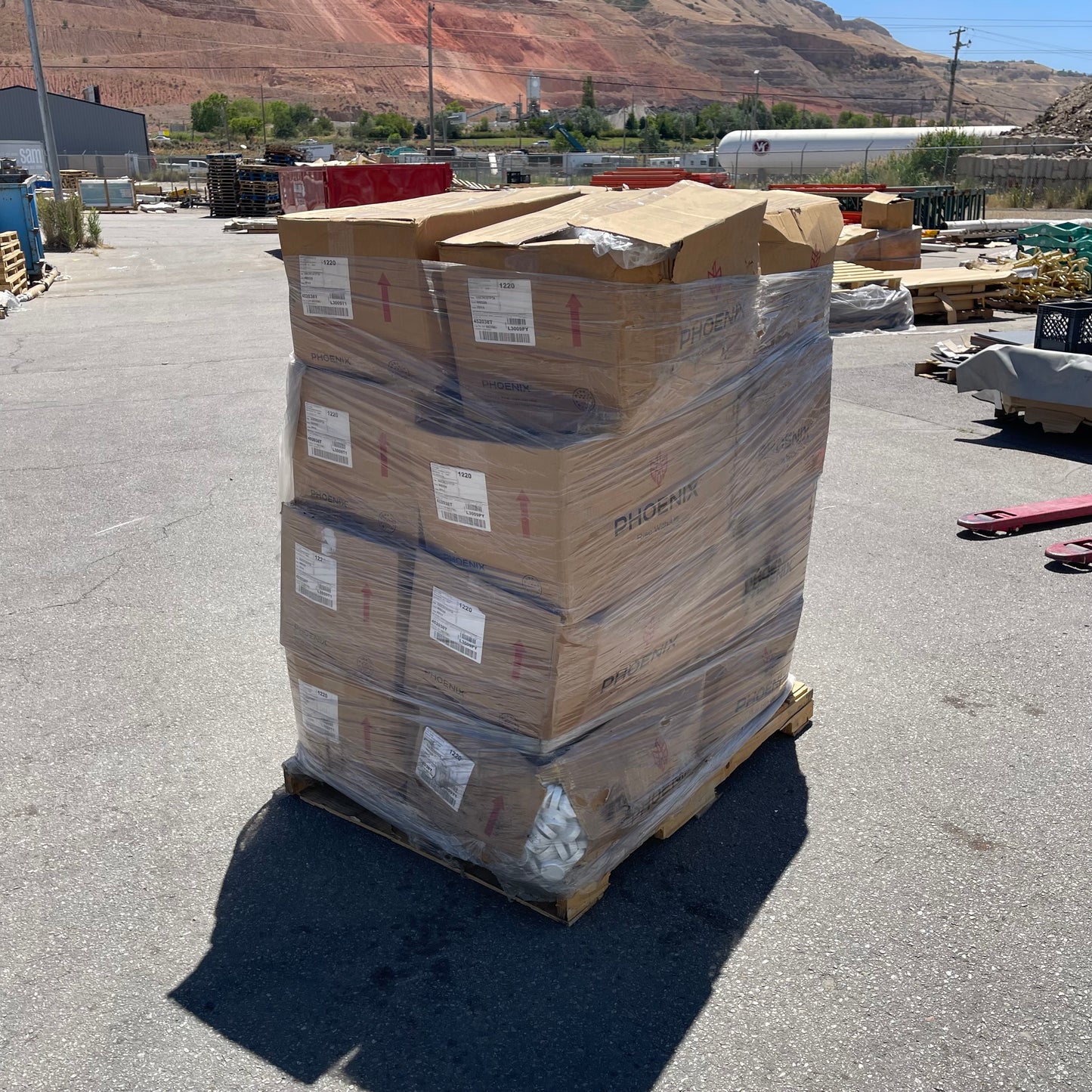 ZA@ Pallet of PHOENIX Safety Lids for Medicine Bottles White 045CRCSTPTA (New)