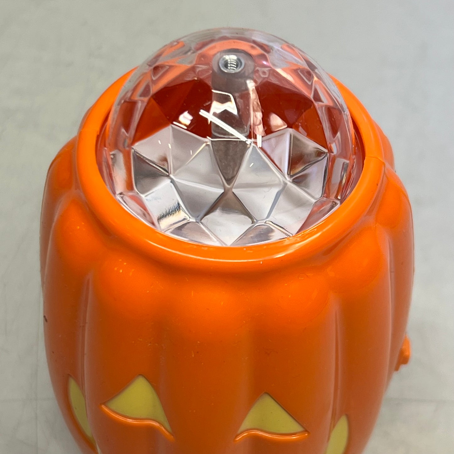 MAGIC SEASON Halloween Table Show 360 Rotation, Orange