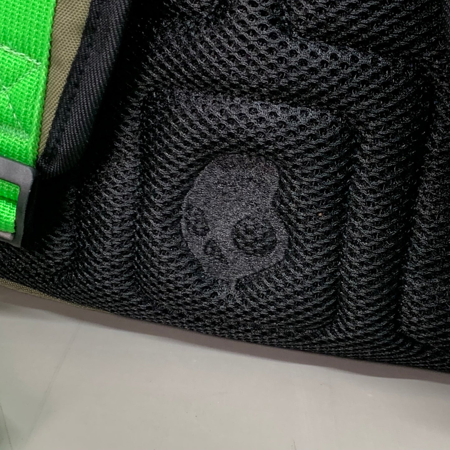 SKULLCANDY Heavy Duty Backpack 18" x 12" Green/Black SKDY1153