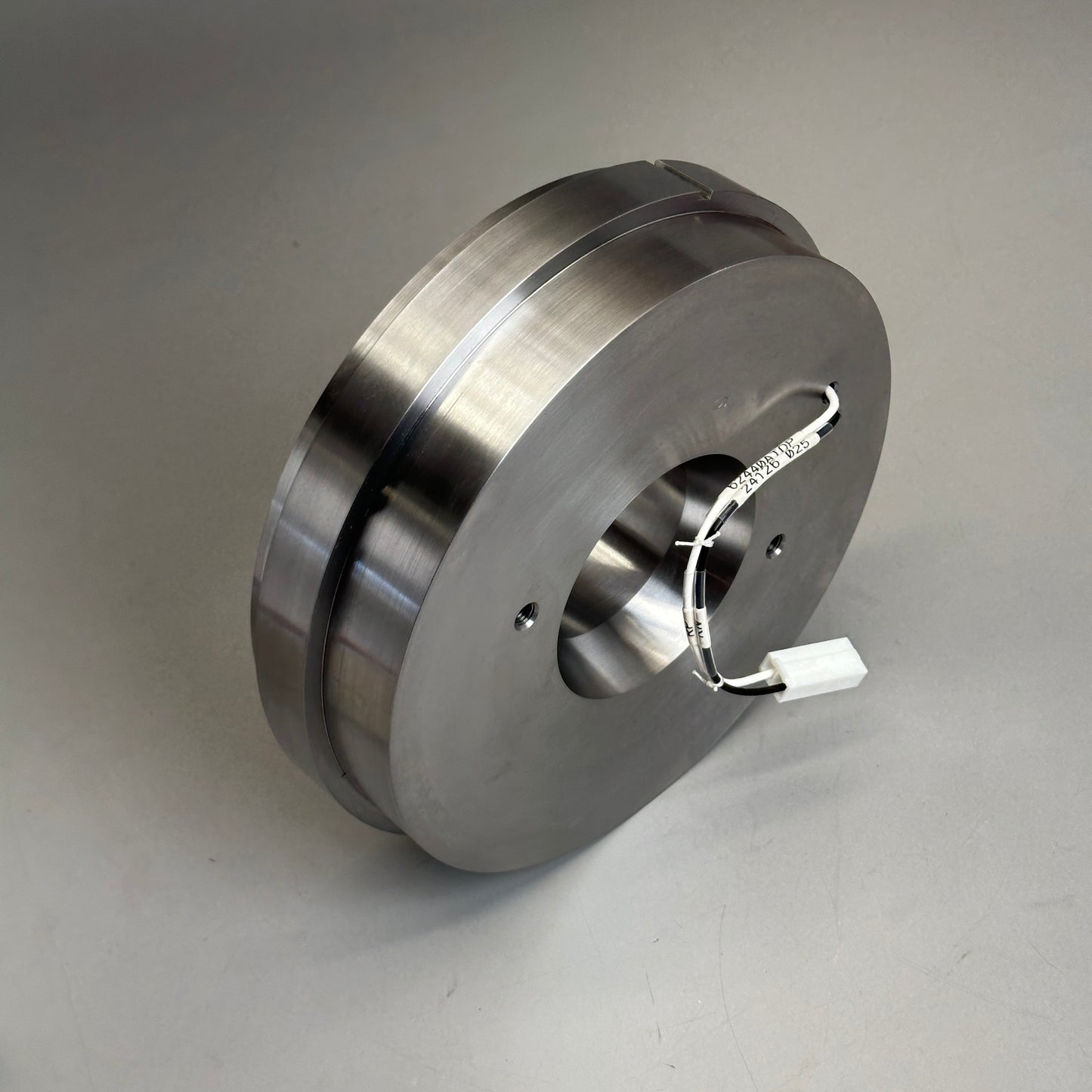 OJI Mast Guide Bearing - 8" Outer Diameter, 2.5" Inner Ring Diameter