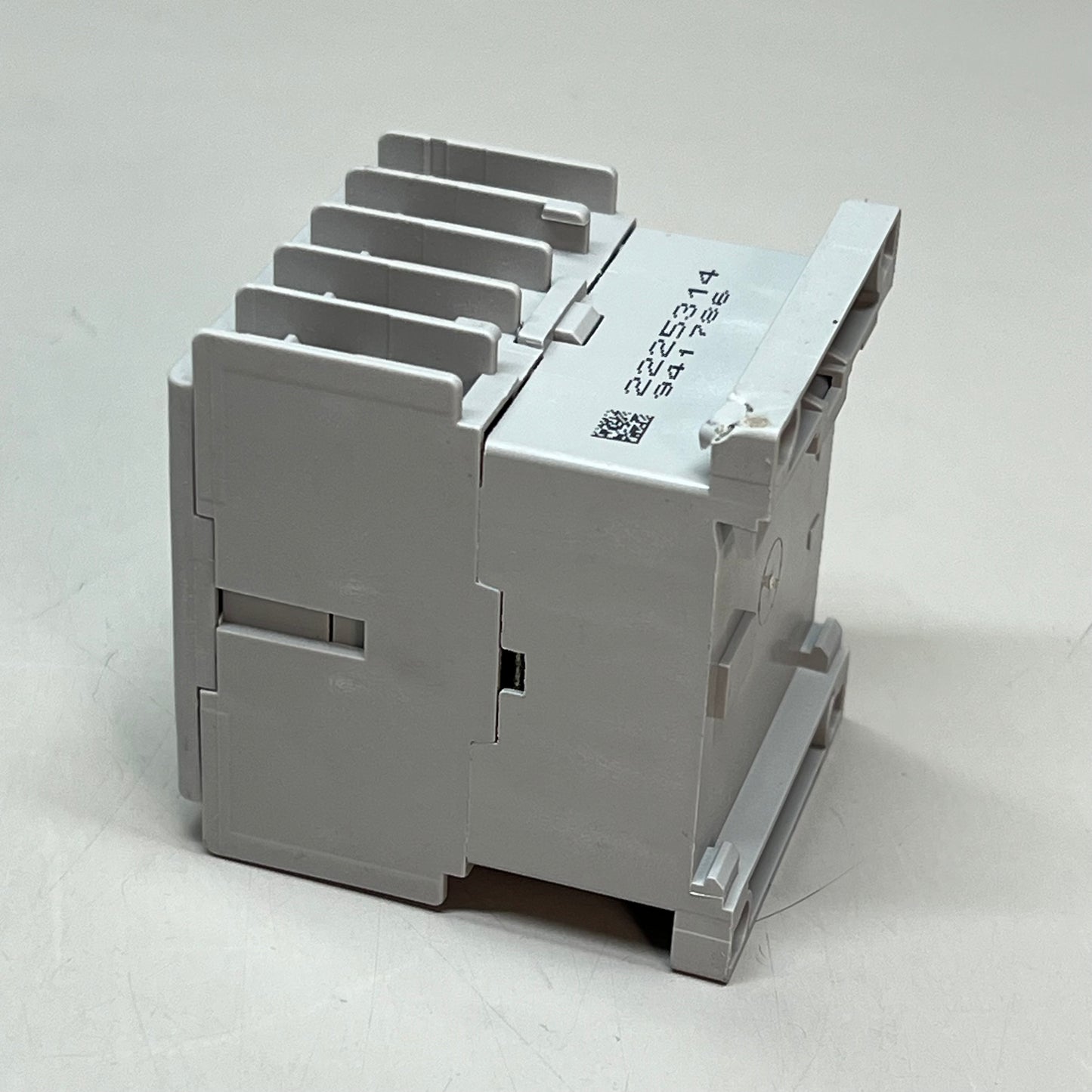 ALLEN BRADLEY Mini Contactor 12 Amp IEC 24 VDC 3 Pole 18-12 AWG 100-K12DJ01