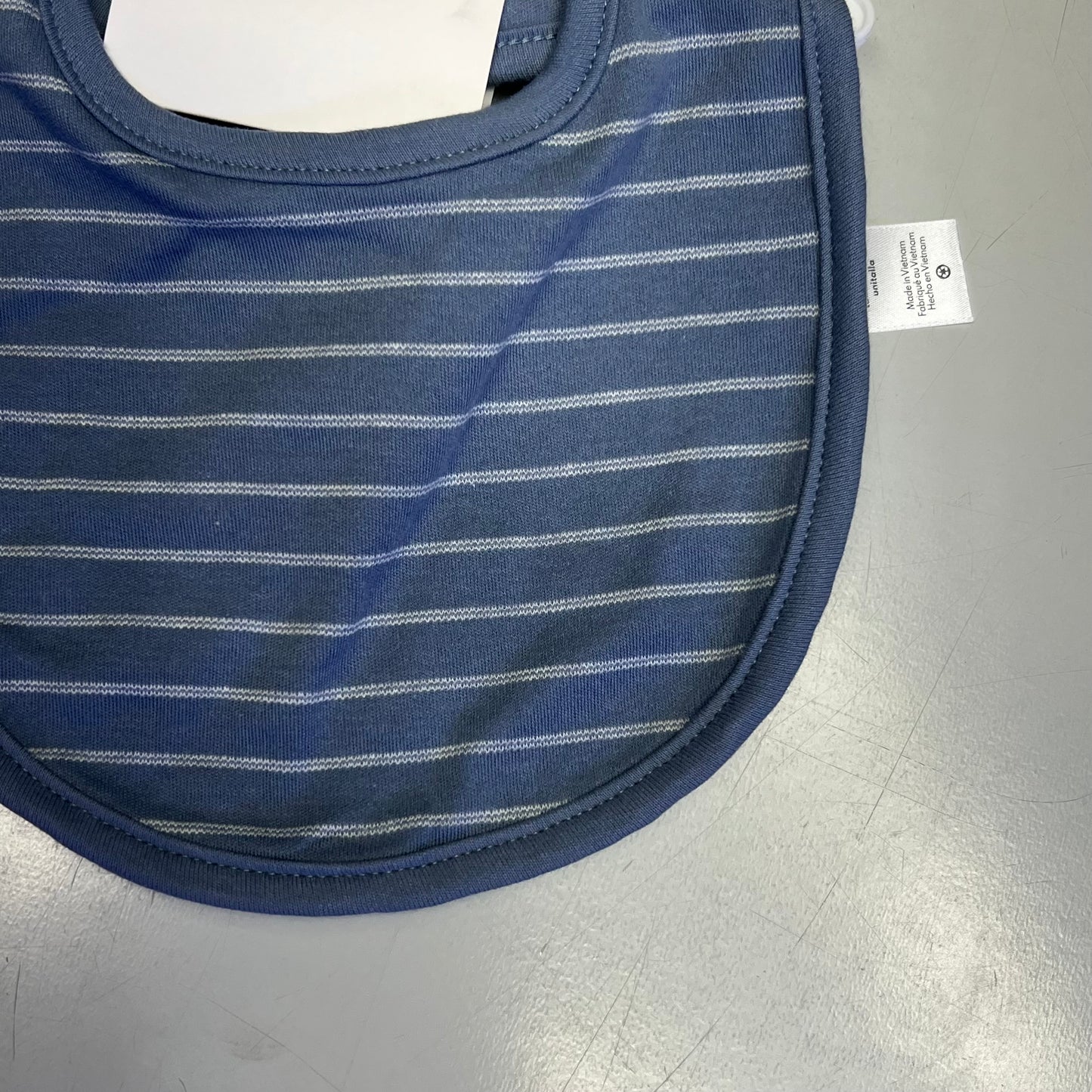 CARTERS (SET OF 3) Snap Baby Bibs Puppy Pocket Farmhouse Patterns Blue/White