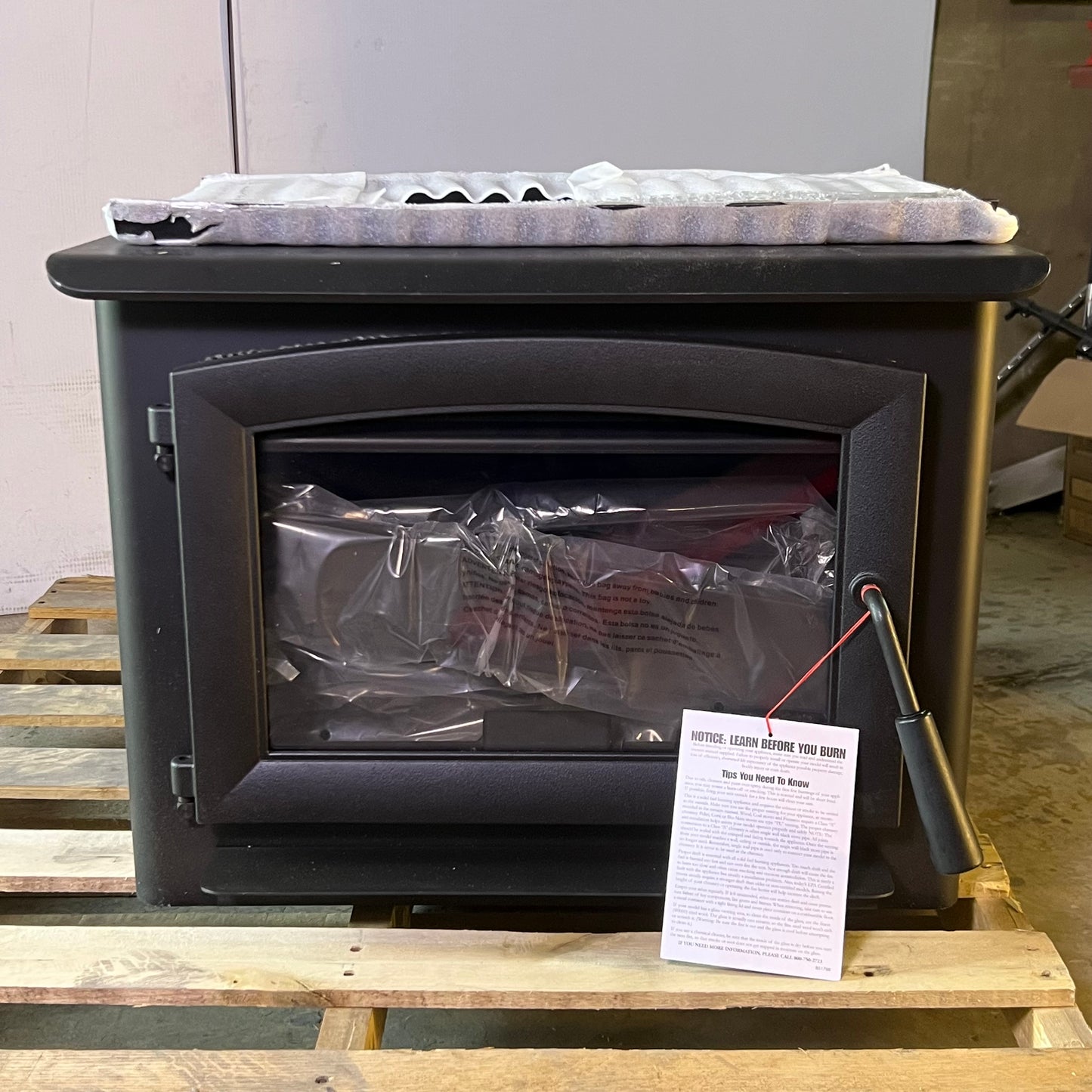 ASHLEY Wood Stove 2,000 sq. ft. AW2020-P