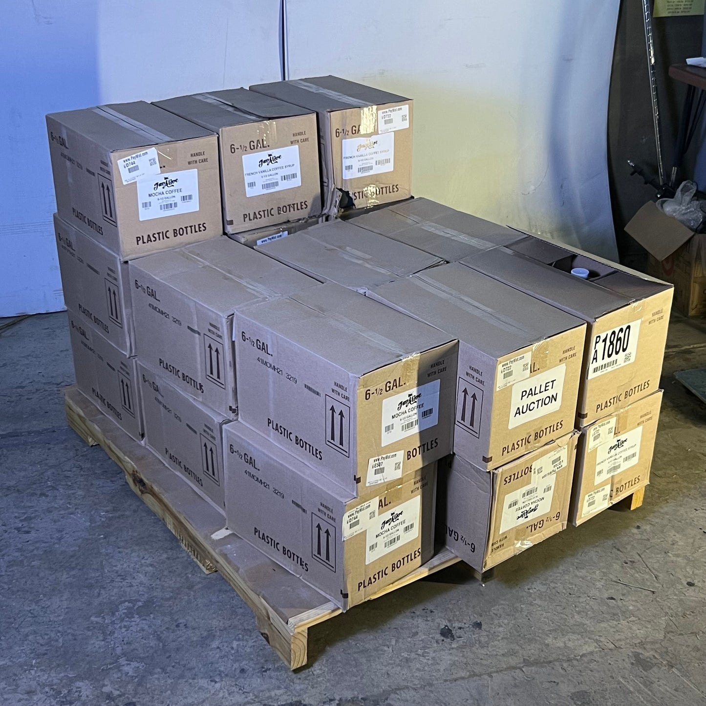 ZA@ Pallet of JAVALIVE French Vanilla Coffee Syrup 64 oz. each BB 08/26