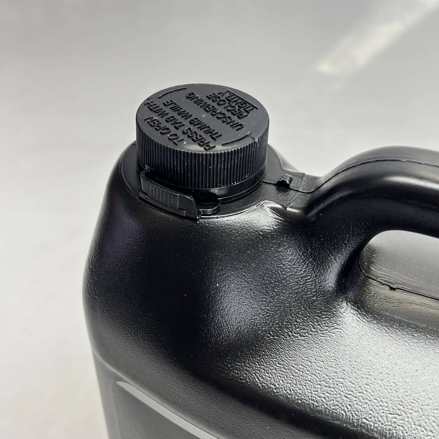 MAZDA Genuine Oem 55/45 Prediluted Coolant Type Fl22 1 gal 0000-77-508F-20