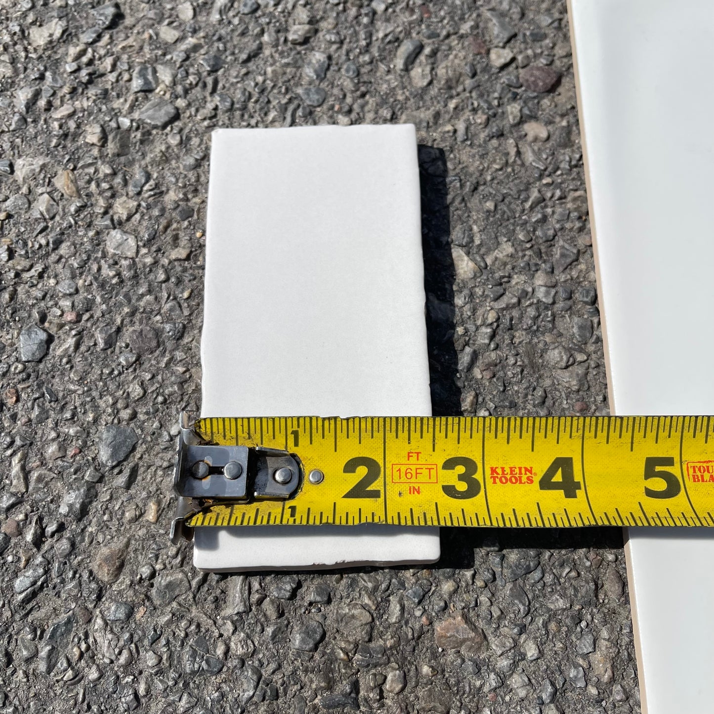 ZA@ Pallet of PORTOBELLO Parede Wall Tiles, White 5”x2.5” & 9.75”x2.75” (AS-IS)