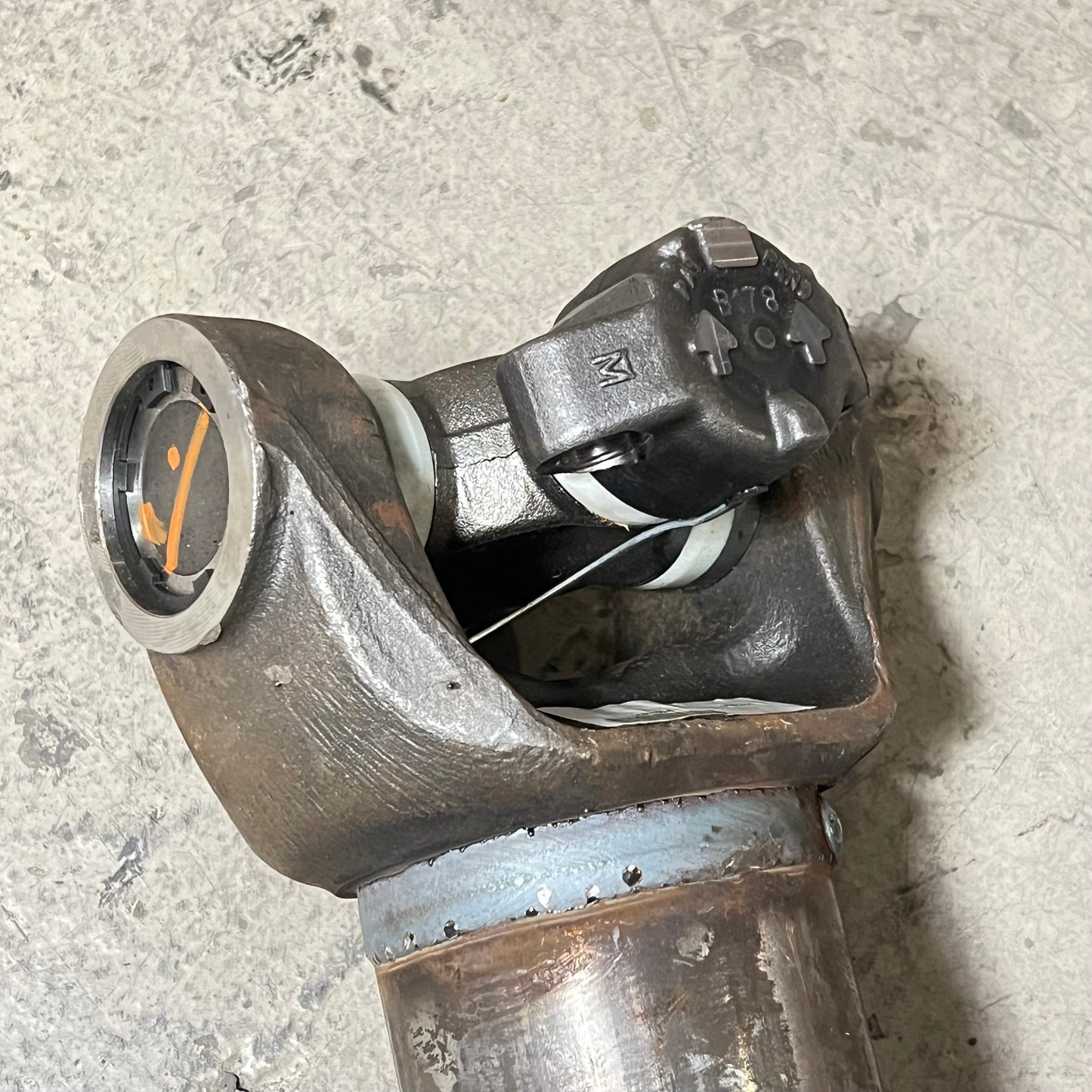 MERITOR RPL20 Series Genuine Tandem Interaxle Drive Shaft 20RHS003B043 (Used)