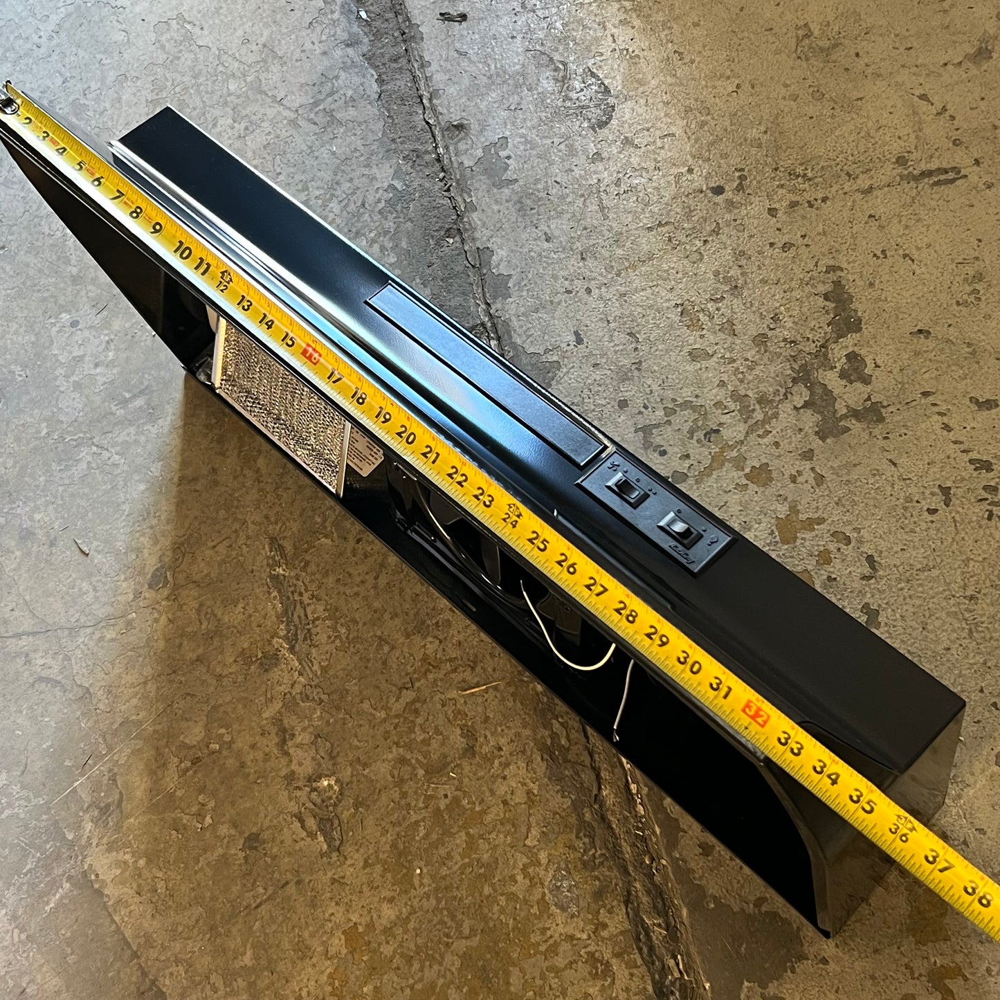 AIRKING Under Cabinet Convertible Range Hood 3.5" x 10" Black AV1366