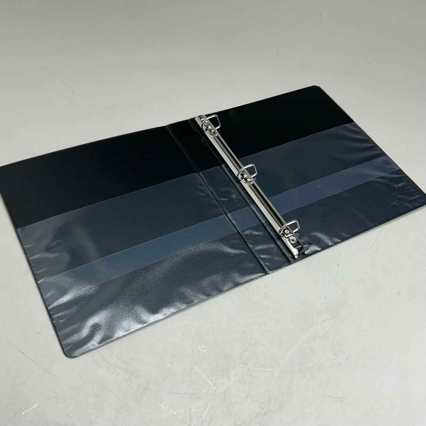 STAPLES (3 Pack) Heavy Duty 3-Ring Binder W/ 4 Pockets 11"x10.5"x1" Black ST56231B