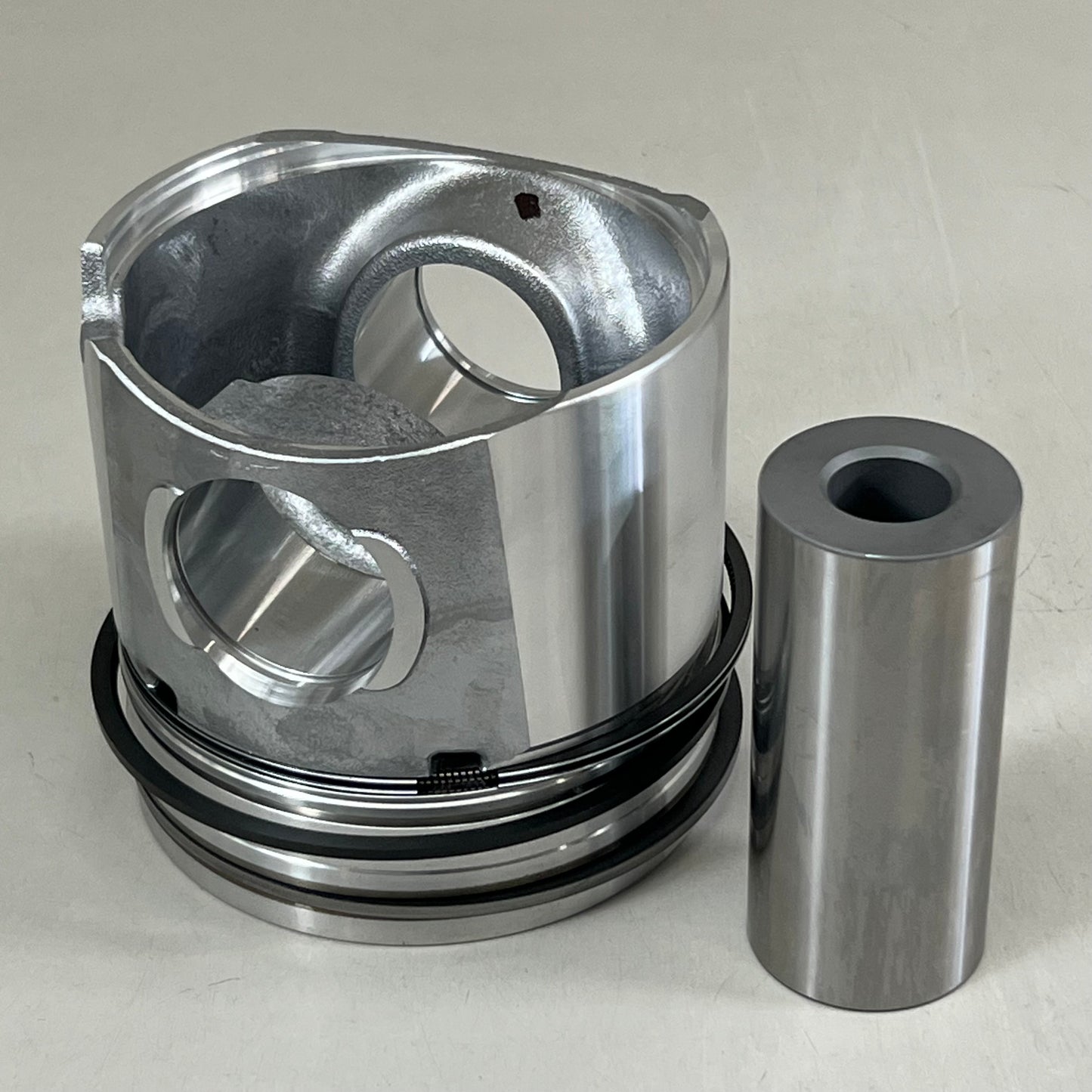 MAHLE Piston W/Rings For Cummins 224-3732WE.020