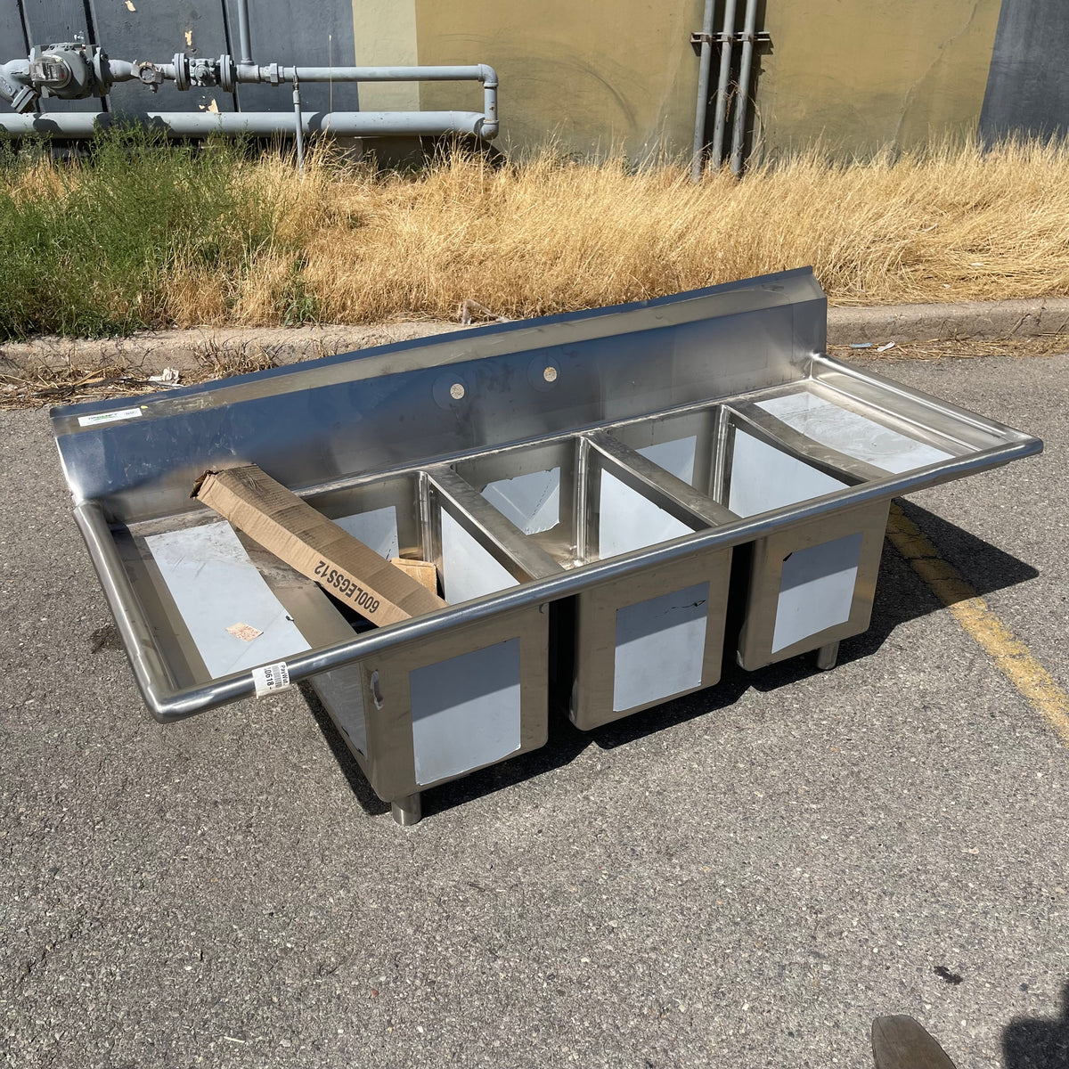 REGENCY Three Compartment Sink Stainless Steel 600S31220212