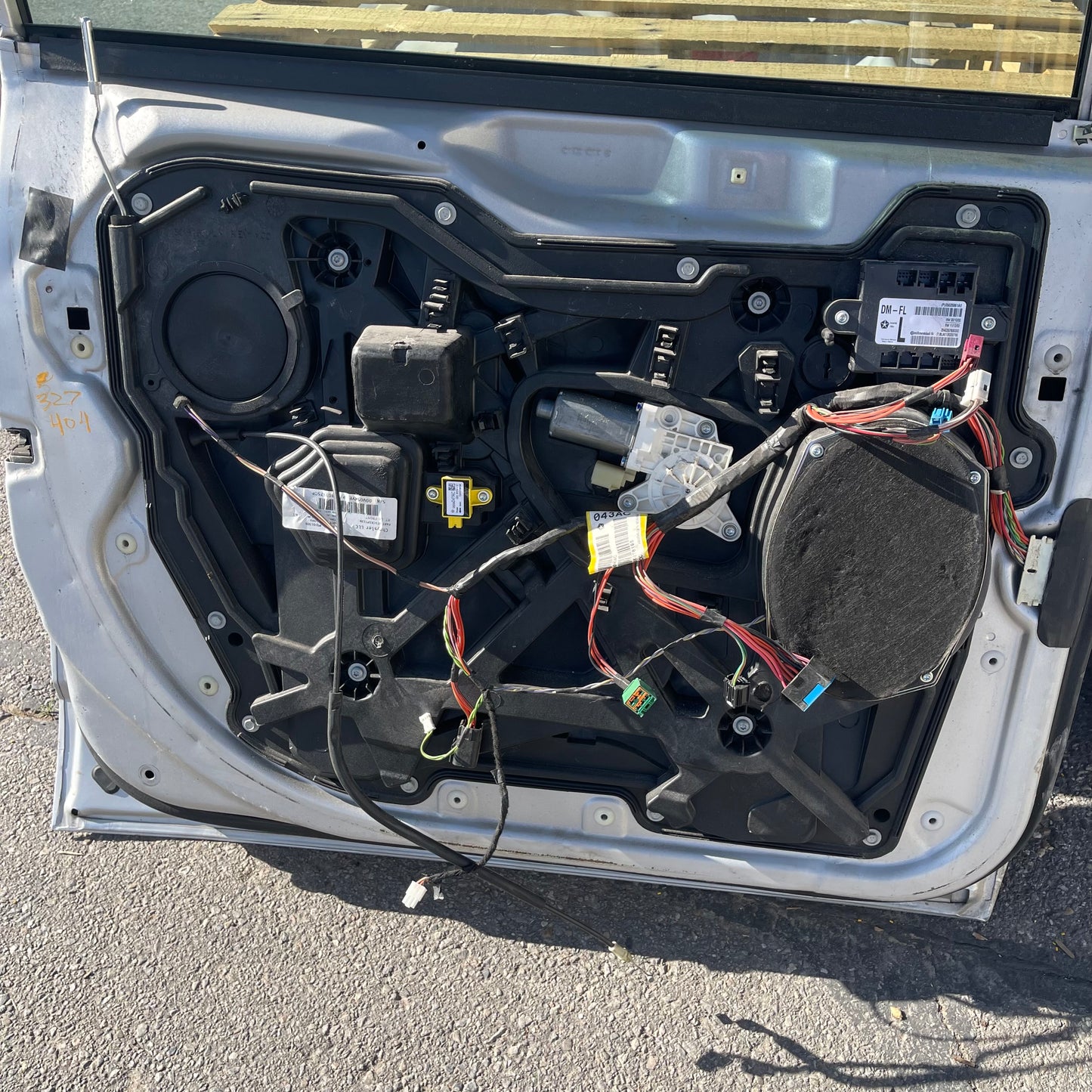 ZA@ DODGE Left Front Door for Grand Caravan 2012 Silver (AS-IS)
