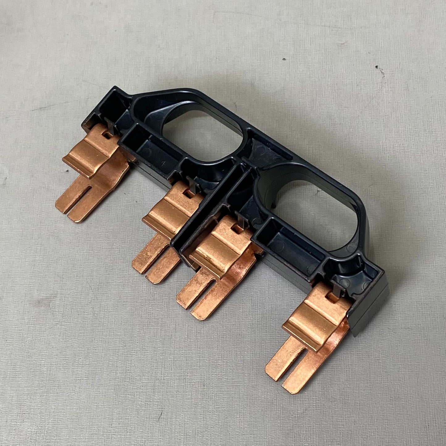 ENERGY INDUSTRIAL SOLUTIONS Air Conditioner Disconnect 9.75"x5.5"x3.75" Grey TF30RCP