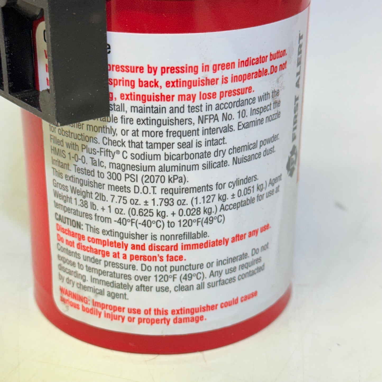 FIRST ALERT Automobile Fire Extinguisher UL Rated- 5-B:C (2lbs) AUTO5