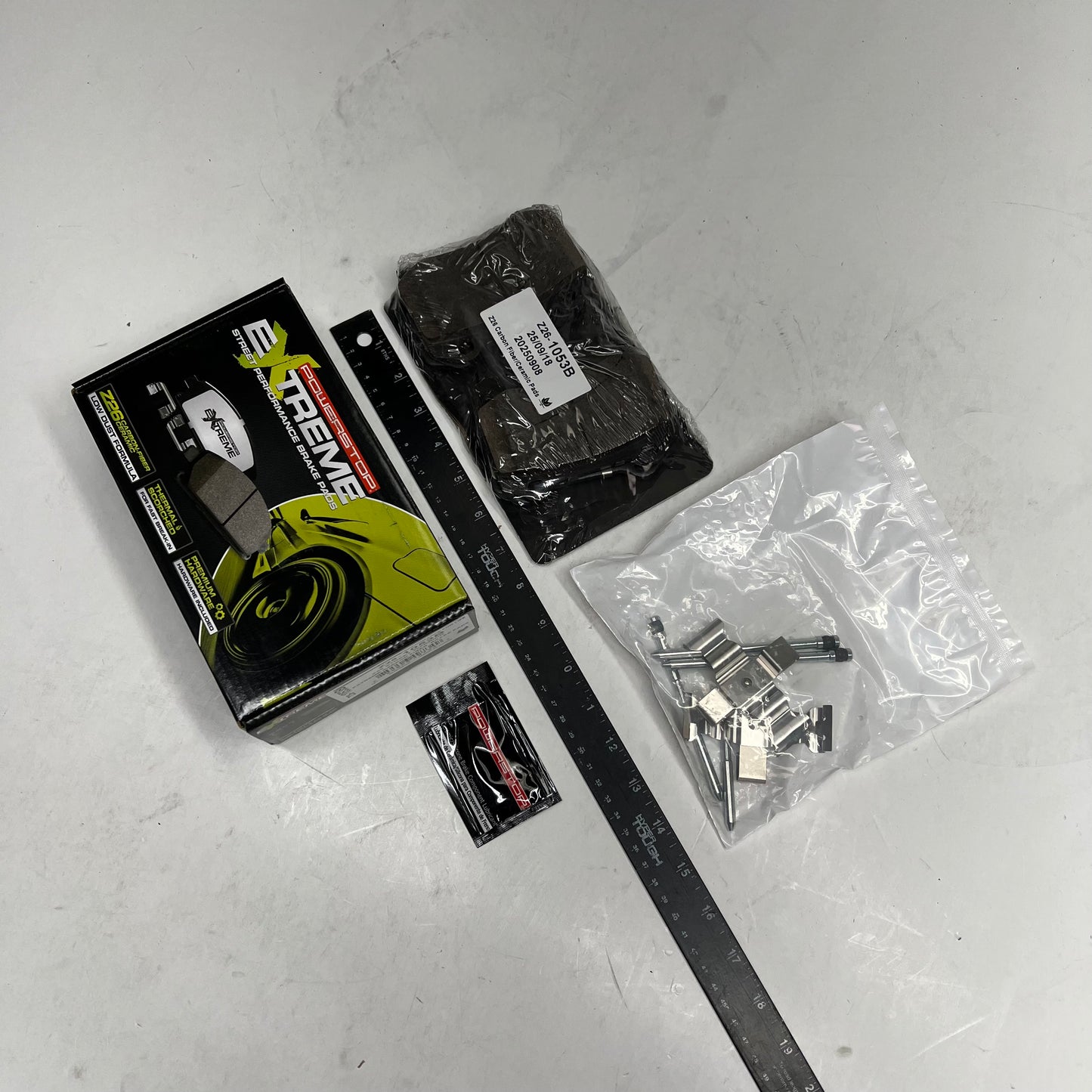 POWER STOP Street Performance Carbon Fiber Ceramic Brake Pads Z26-1053B