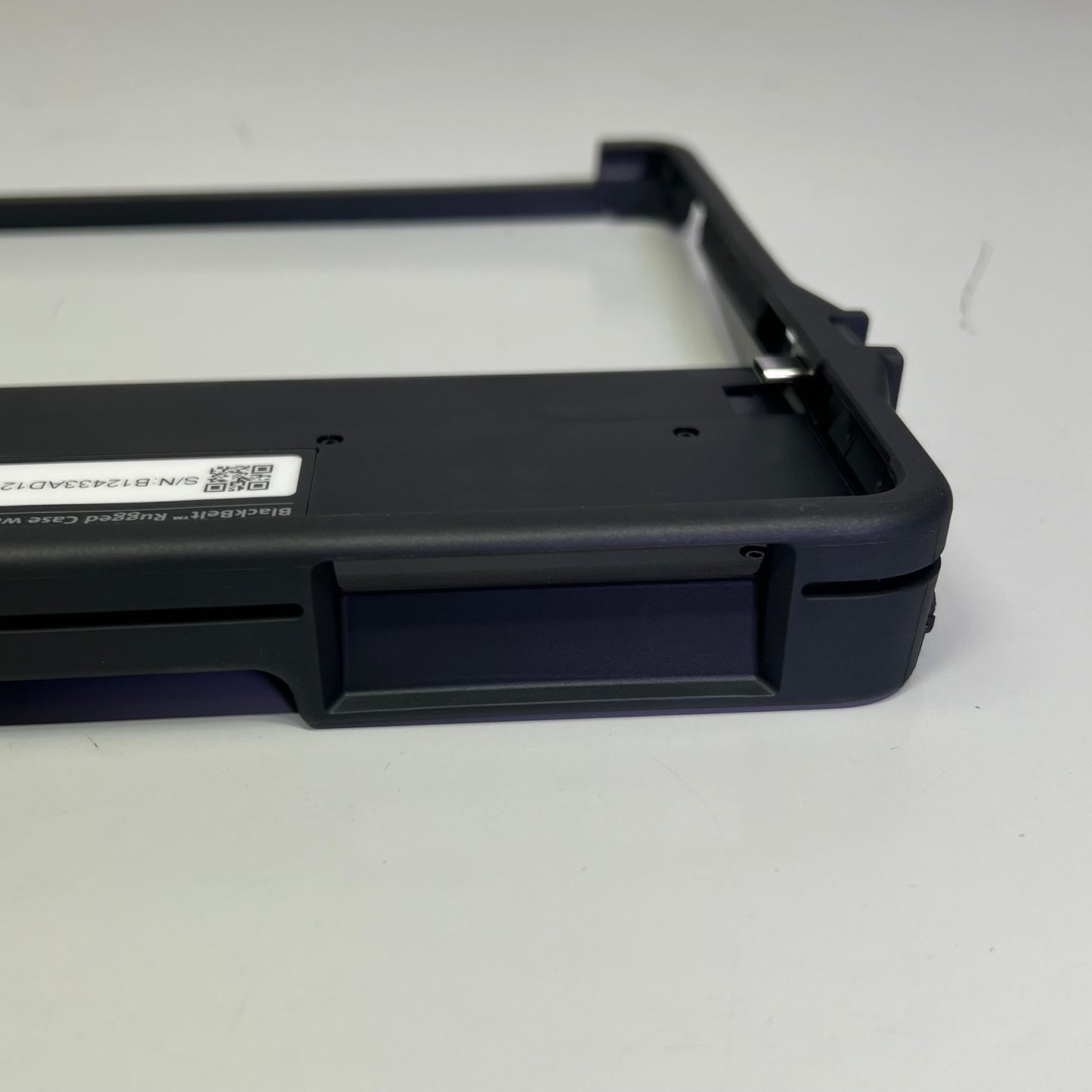 KENSINGTON  Blackbelt Rugged Case W/ CAC Reader For Surface Pro 9 K62539WW