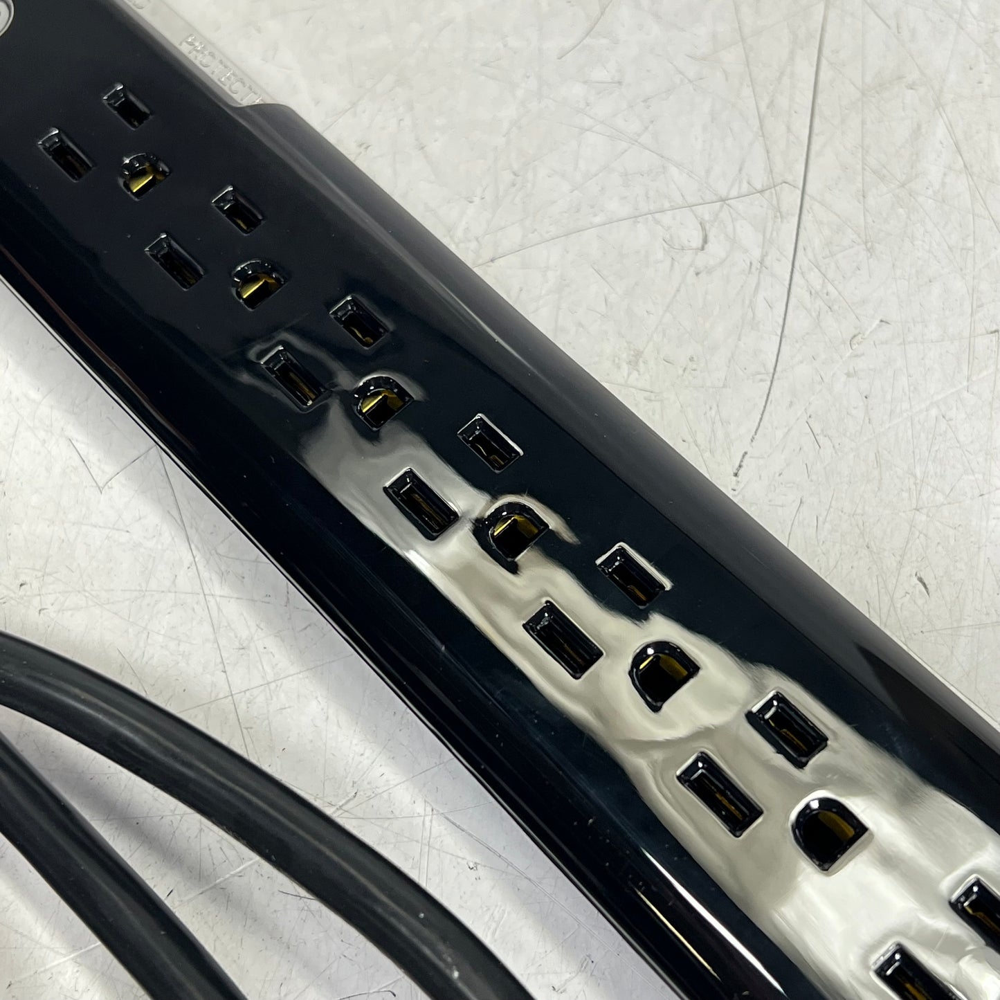GENERAL ELECTRIC Jasco Ultra Pro Surge Protector 7 Outlet 4' Cord Black 5597