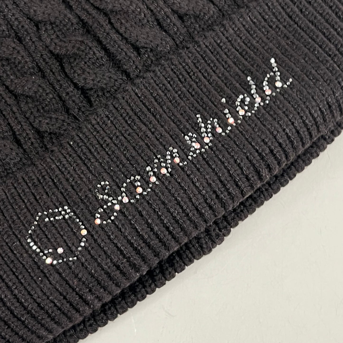 SAMSHIELD Mira Crystal Equestrian Beanie Hat Women's Sz One Size Fits All Black