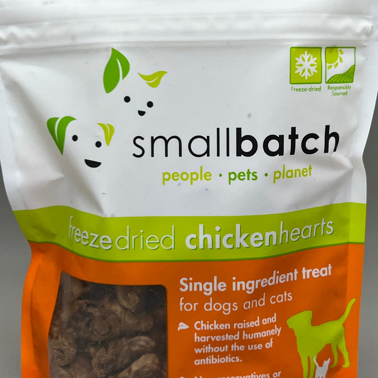 SMALL BATCH Dog Treats Freeze Dried Chicken Hearts 3.5 oz BB 09/25