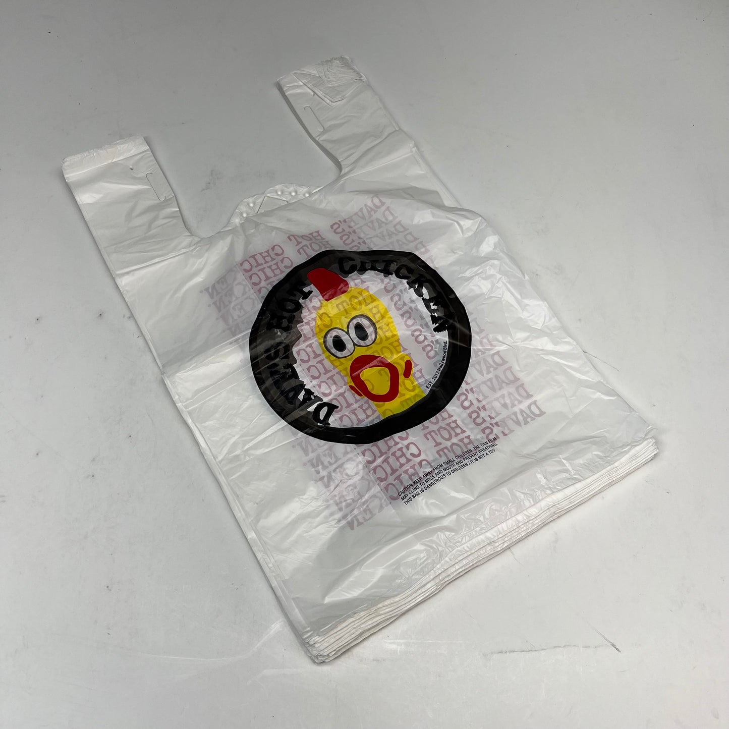 ZA@ DAVE'S HOT CHICKEN (1200 PACK) Plastic Takeout Bags 22x13x8" White 138221200DHC