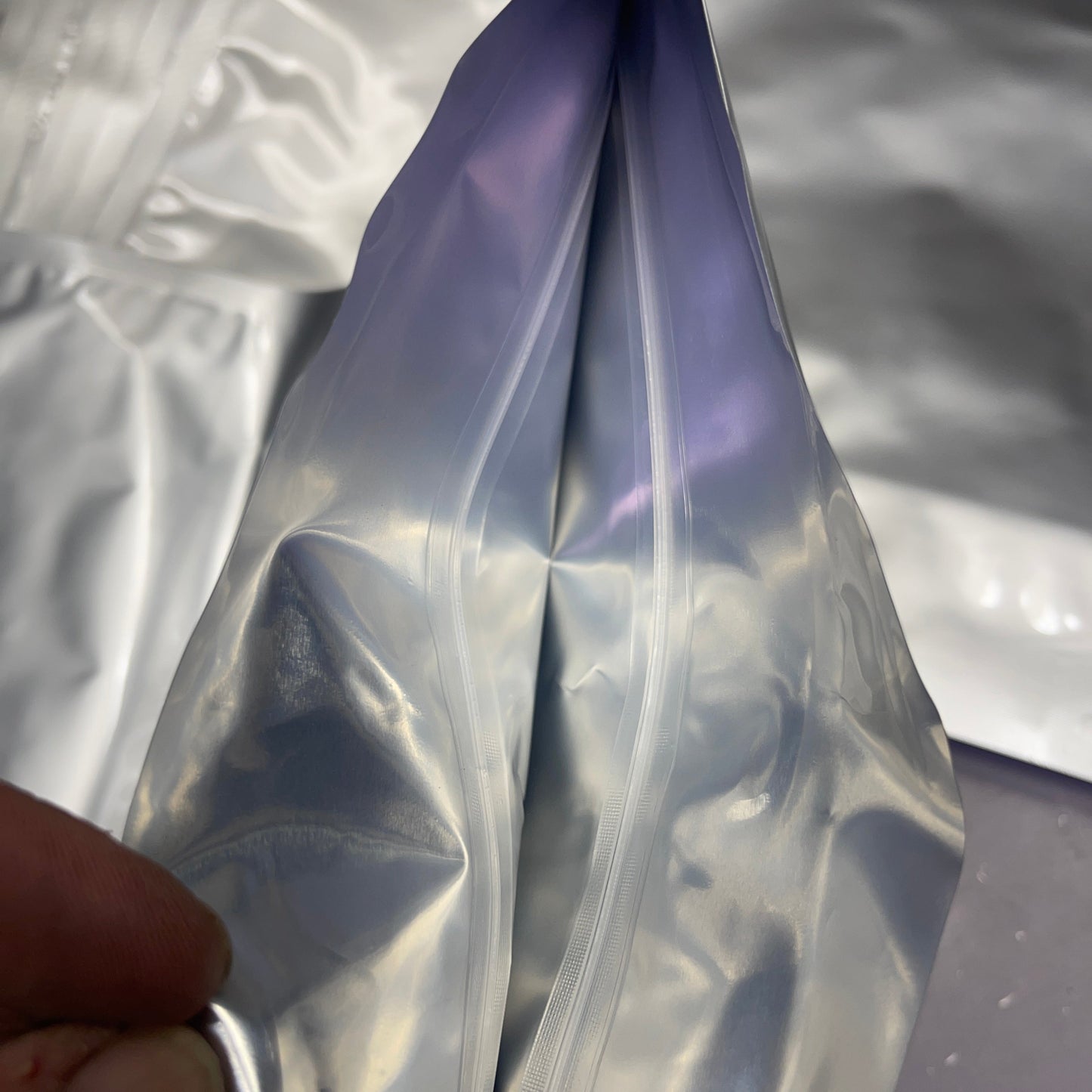 ZA@ 20 PACK! (2 Sizes: 10 of Each) Silver Foil Food Sealing Bags w/ Moisture Packs Sz 20”Wx30”L & 13”Wx18”L B