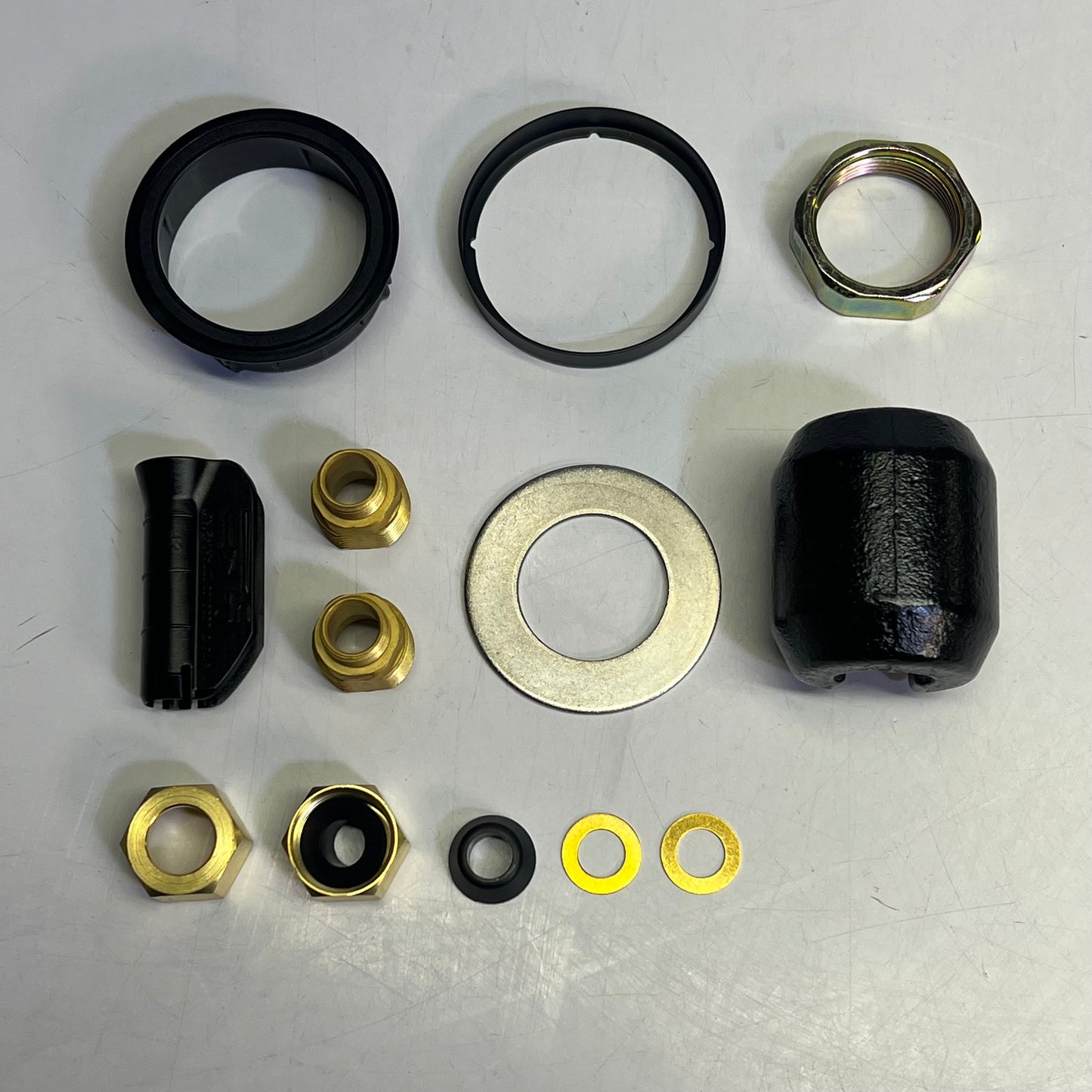 PFISTER Neera Single Hole Pre-Rinse Pull Down Kitchen Faucet Black LG529-NECB