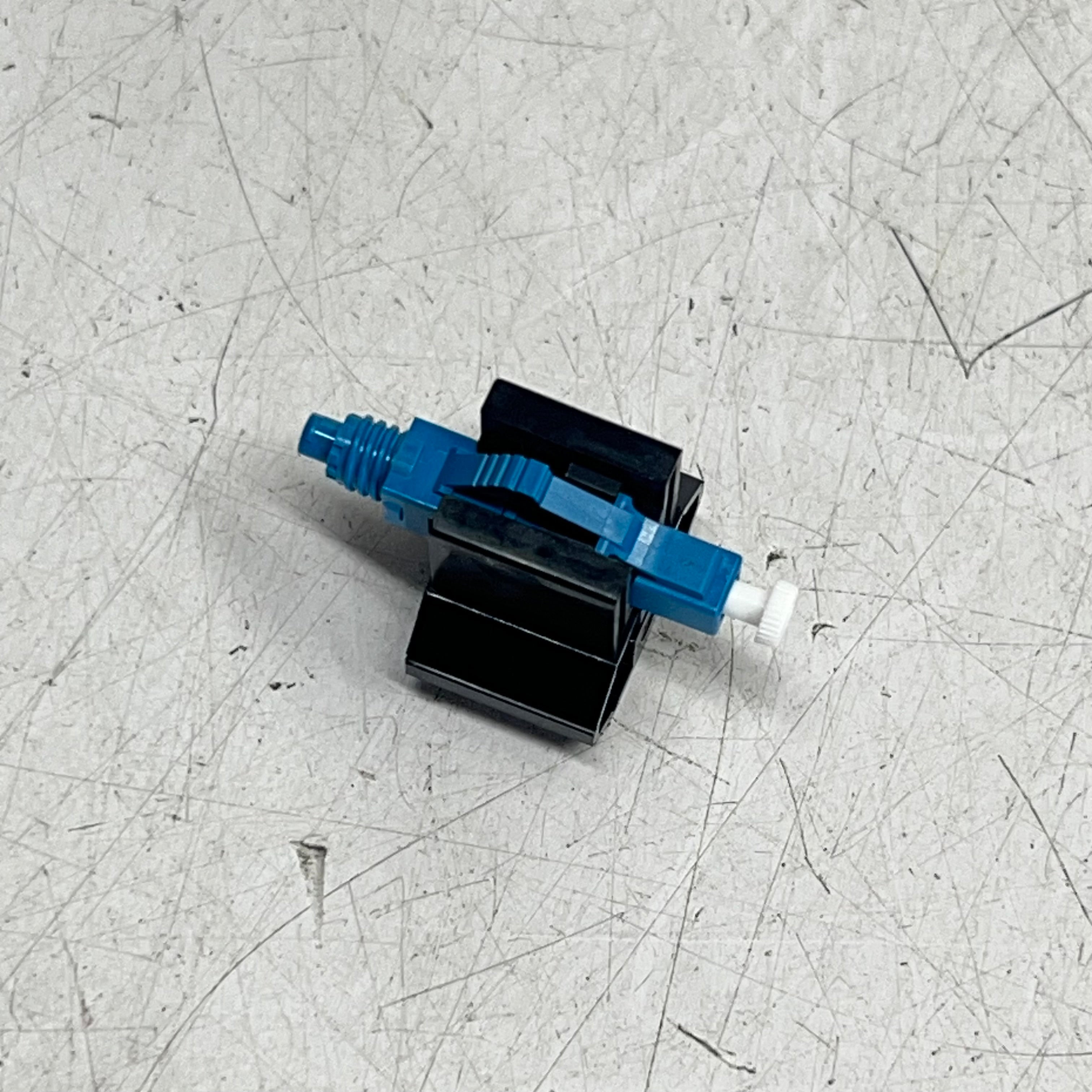 LEVITON Fast Cam Pre-polished Connector Lc Single-Mode Blue 49991