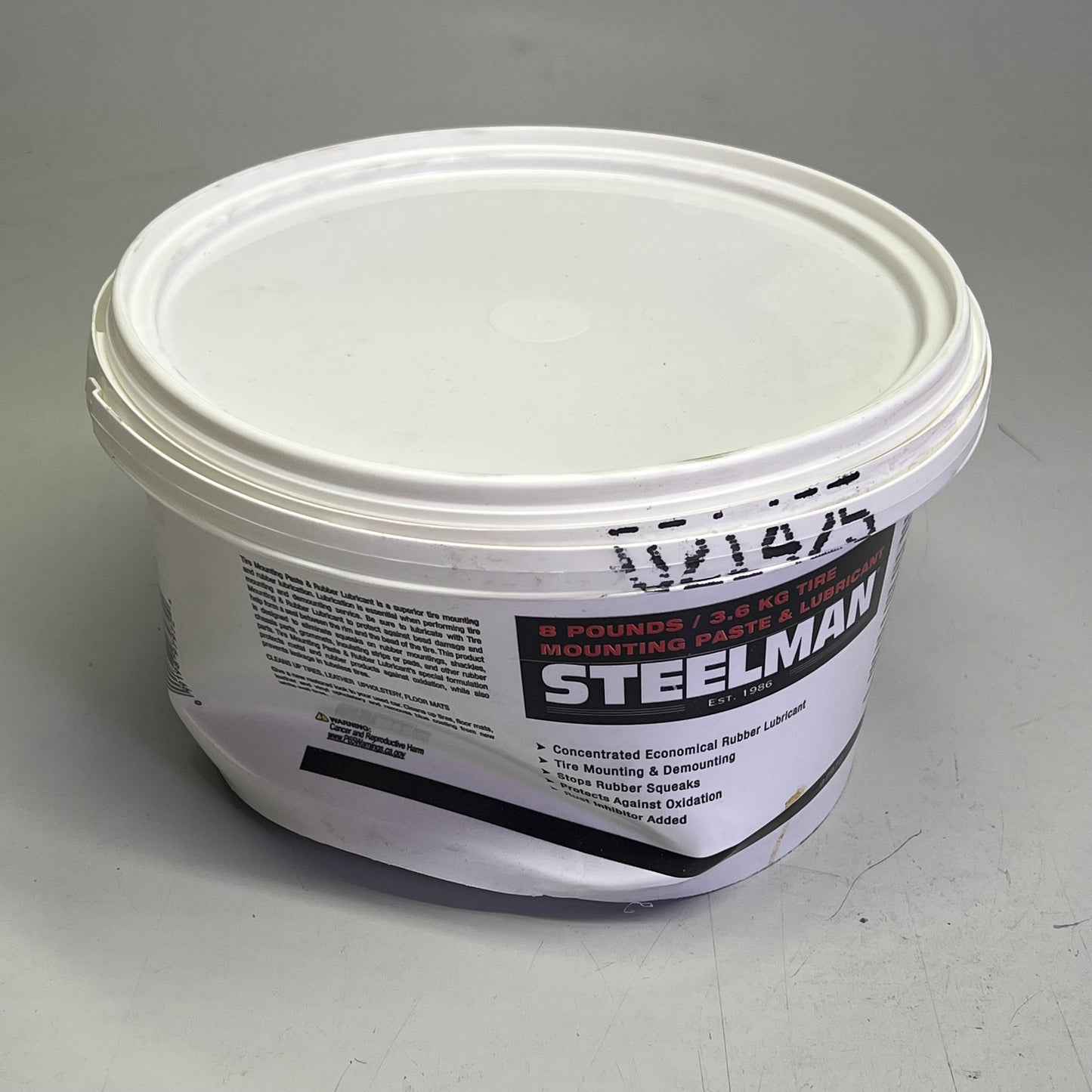 STEELMAN Ready To Use Tire Mounting Paste & Rubber Lubricant Bucket 8 lb 97972