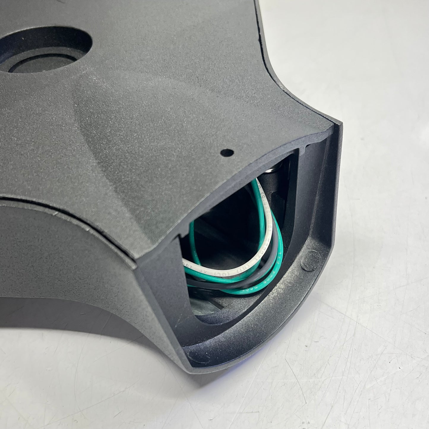 HUBBELL Area Site Luminaire 70W 120V Black  ASL1-160L-60-3K7-3-UNV-ASQ-BLT