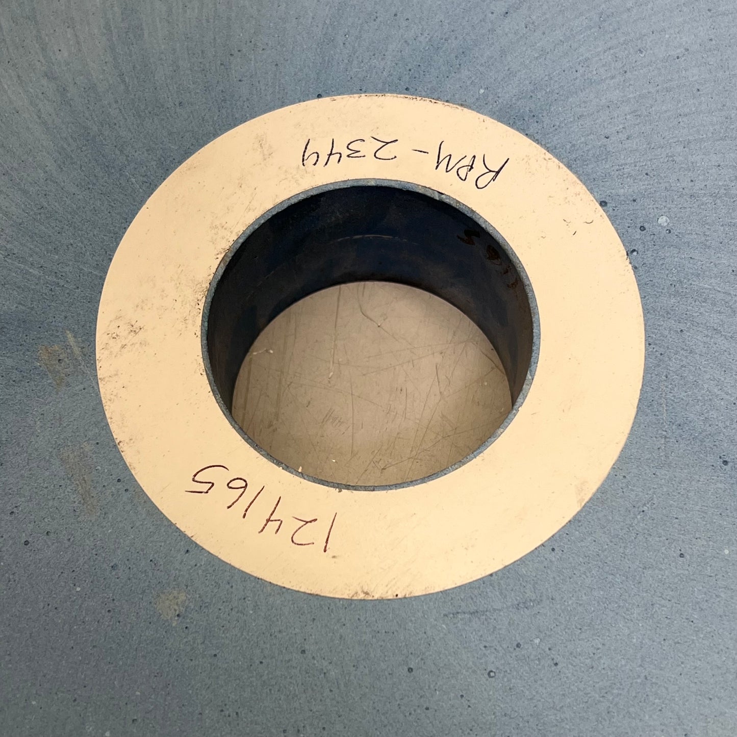 ROCHESTER Grinding Wheel 3" Arbor RPM 2344 330 x 55 x 76.2mm Light Blue 124165